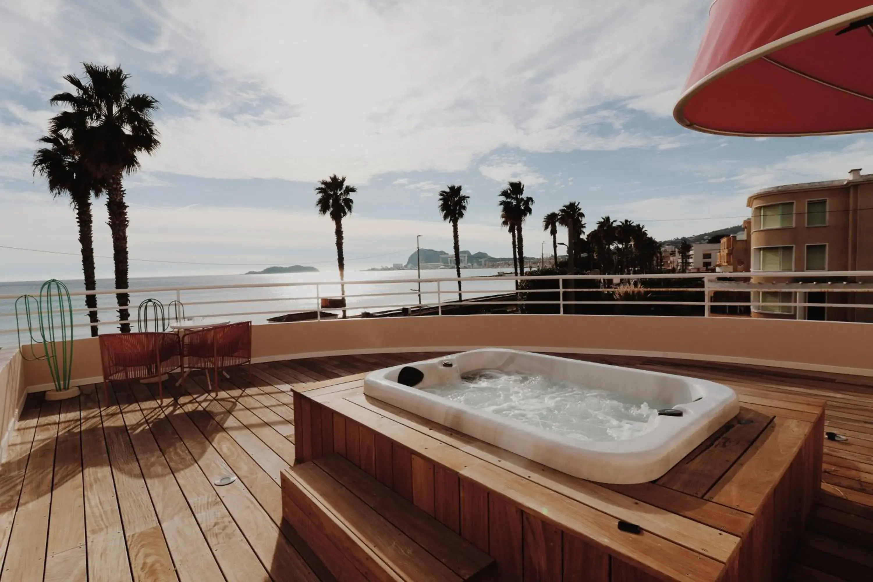 Double Room with Hot Tub and Private Terrace in Le Rose Thé Double Room with Hot Tub and Private Terrace in Le Rose Thé