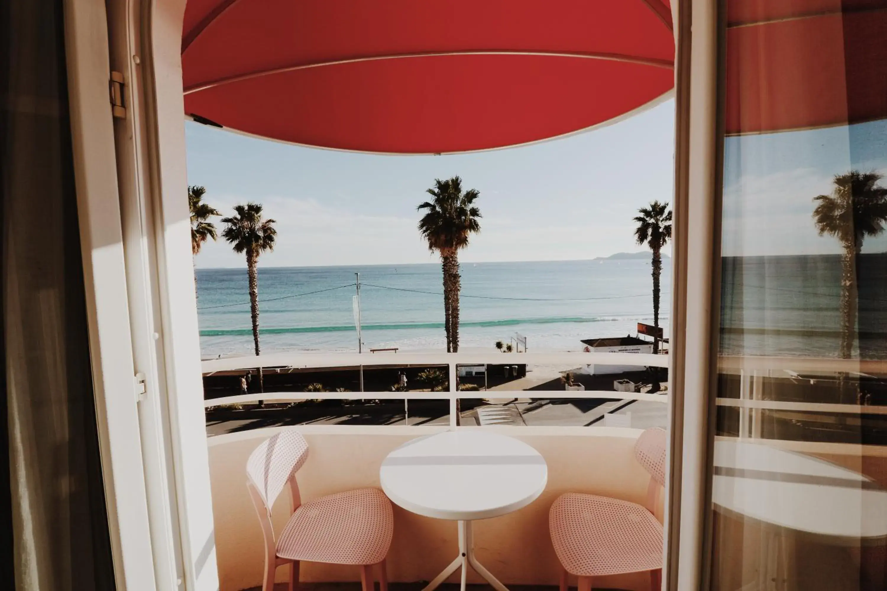 Double Room with Balcony and Sea View in Le Rose Thé Double Room with Balcony and Sea View in Le Rose Thé