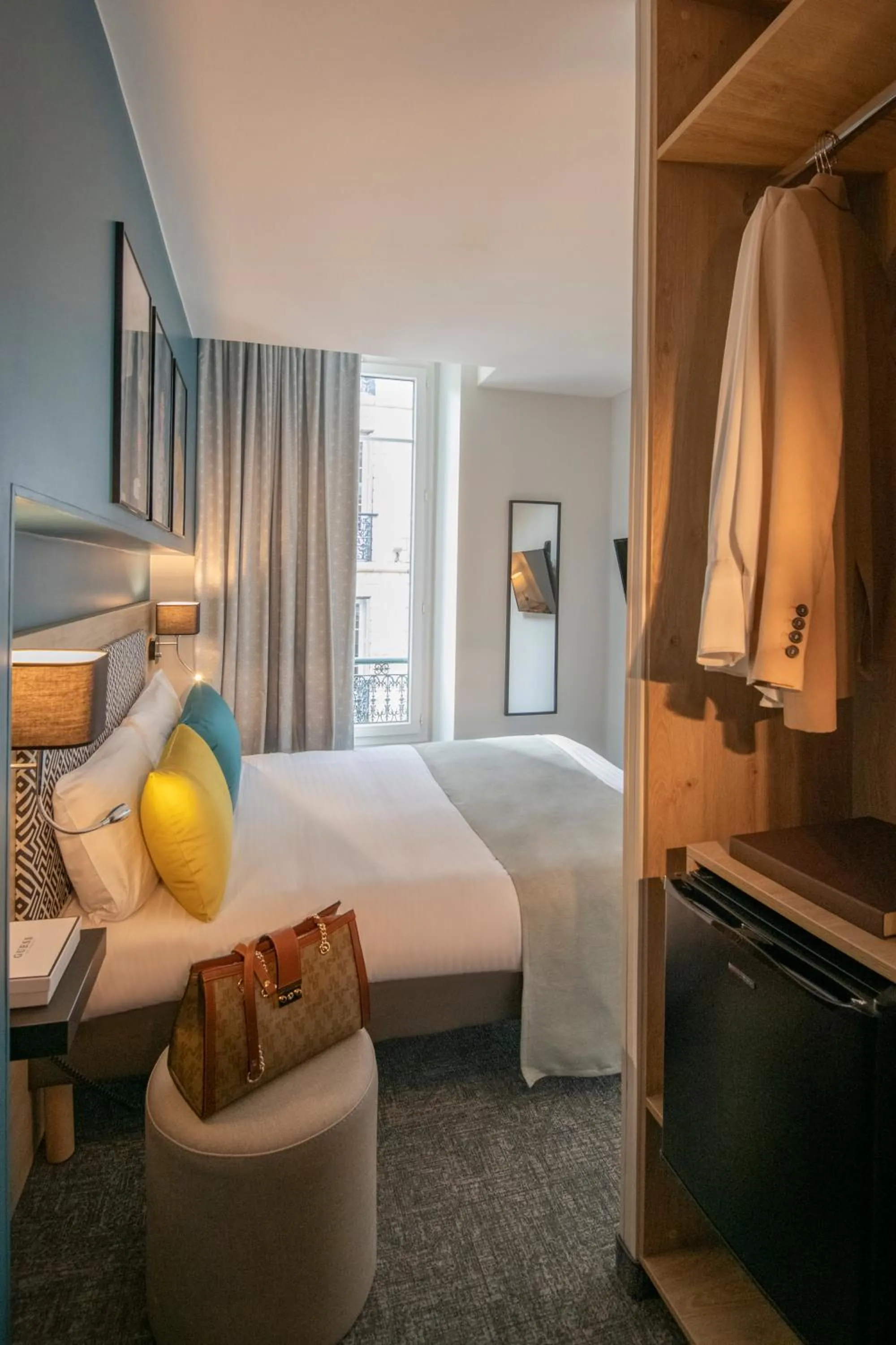 Bedroom, Bed in Bristol Nice