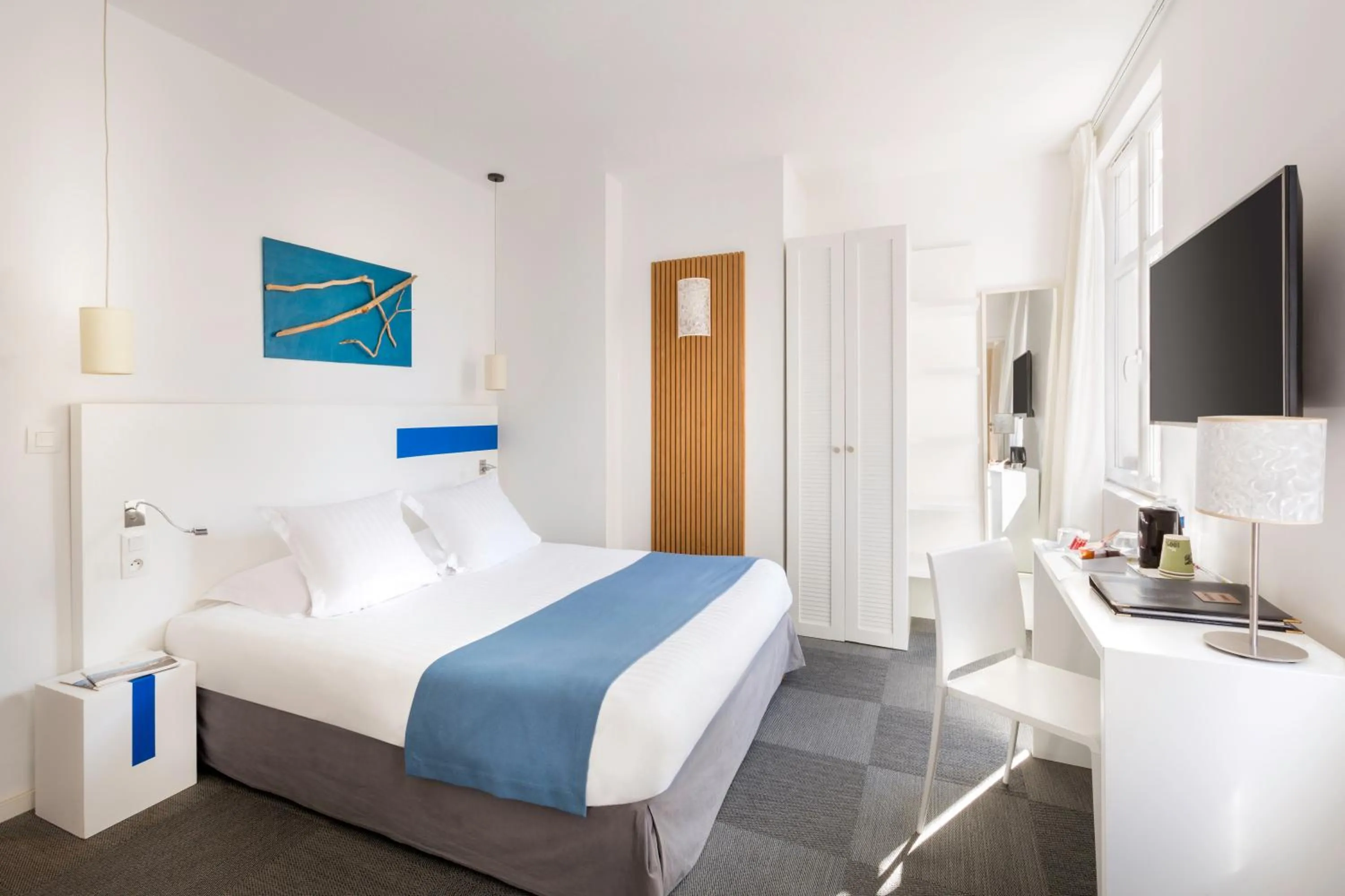 Bedroom, Bed in Hôtel Kemaris