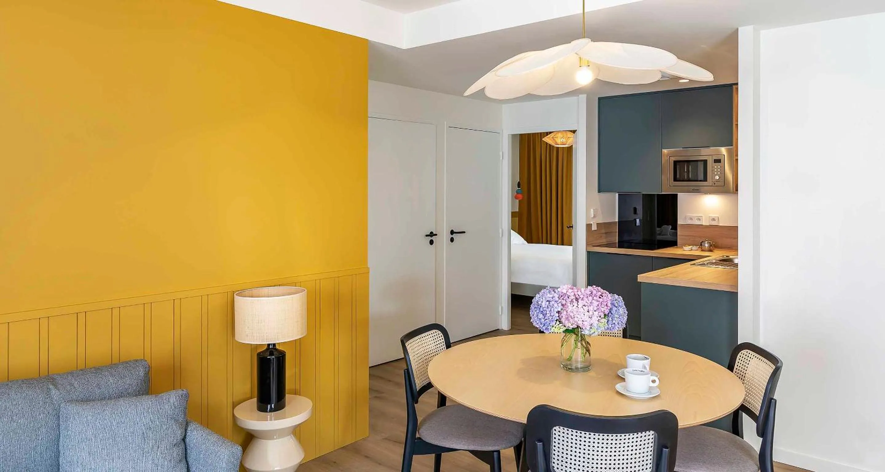 Kitchen or kitchenette in Hôtel Kemaris