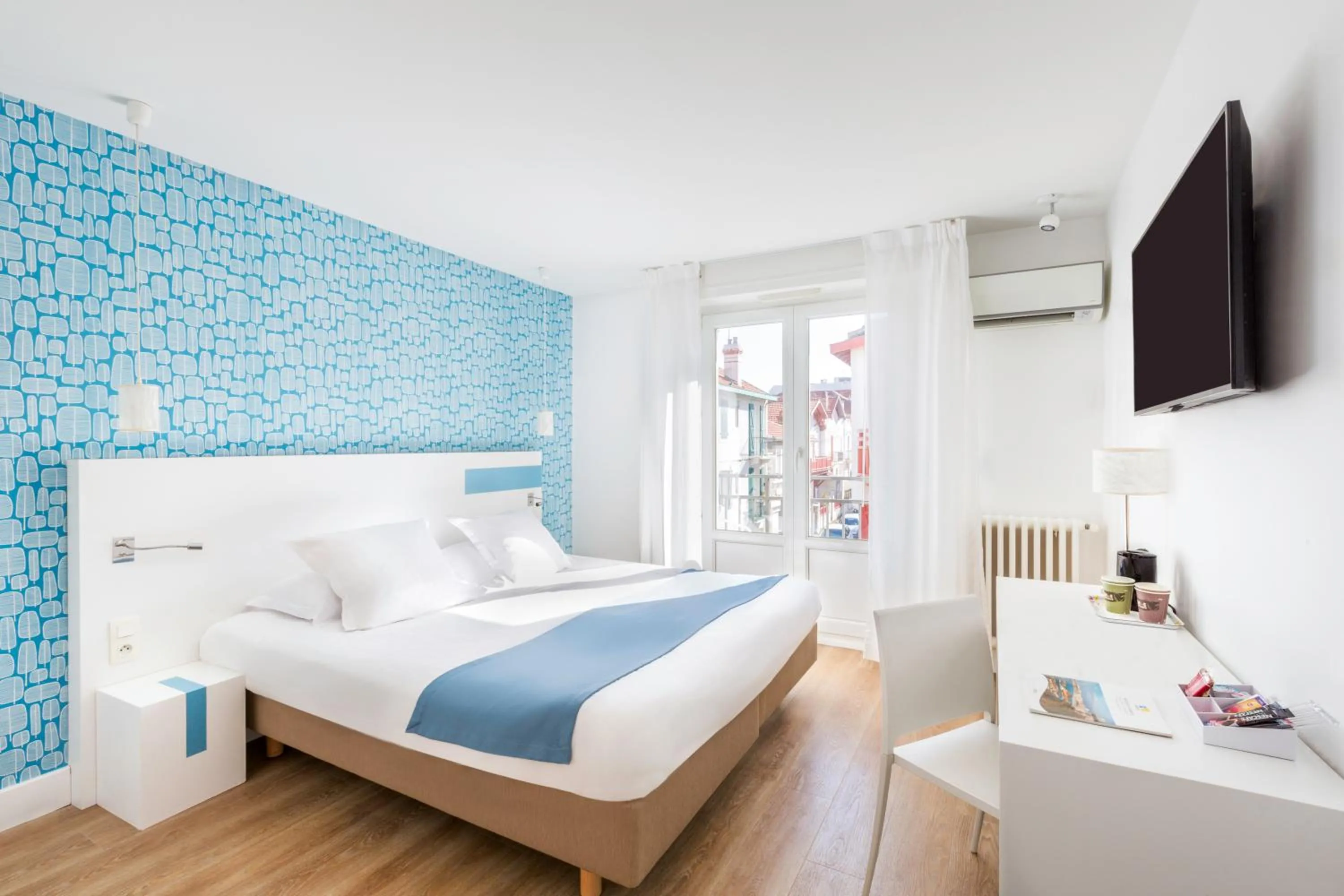 Bedroom, Bed in Hôtel Kemaris