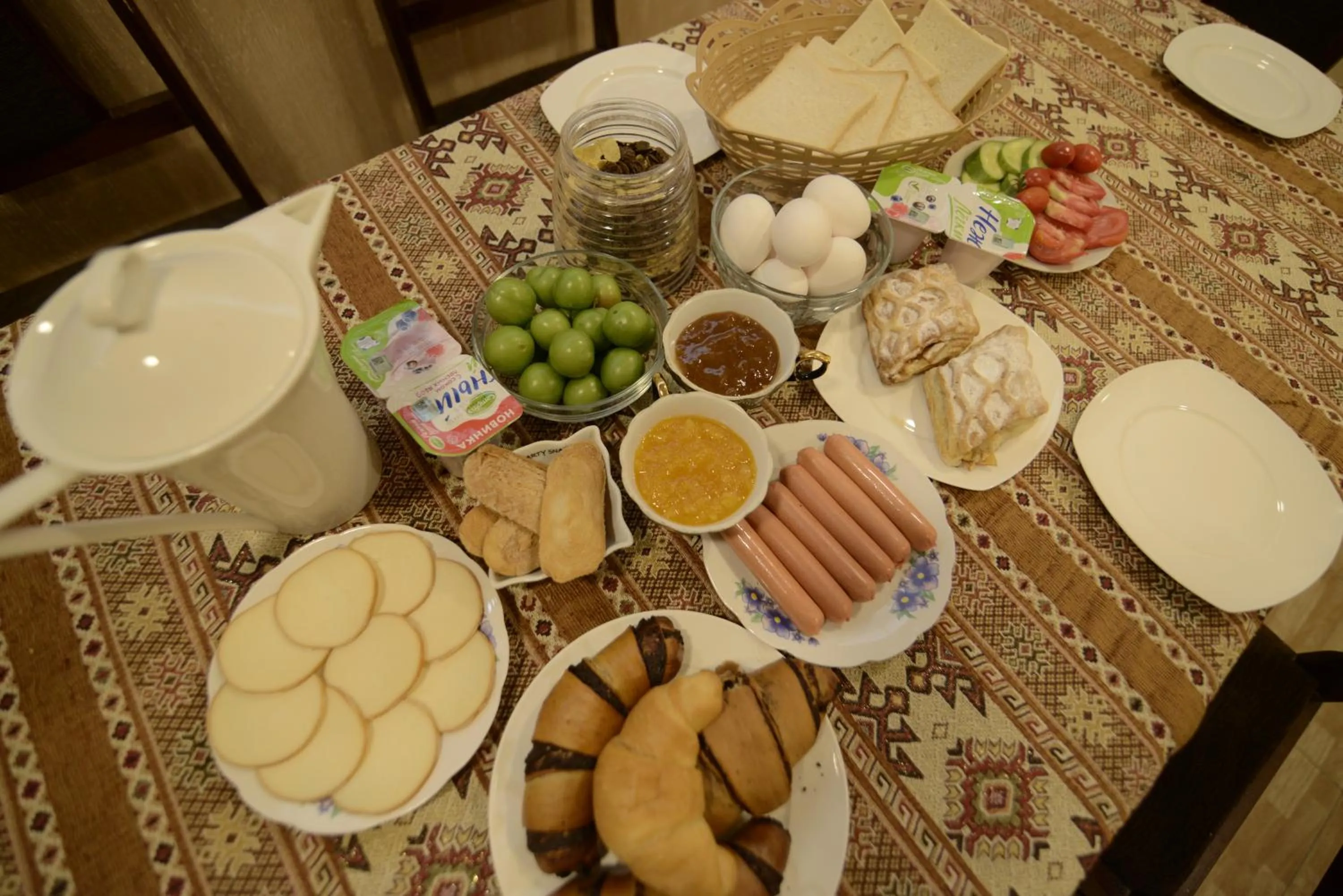 Continental breakfast in Your Hostel