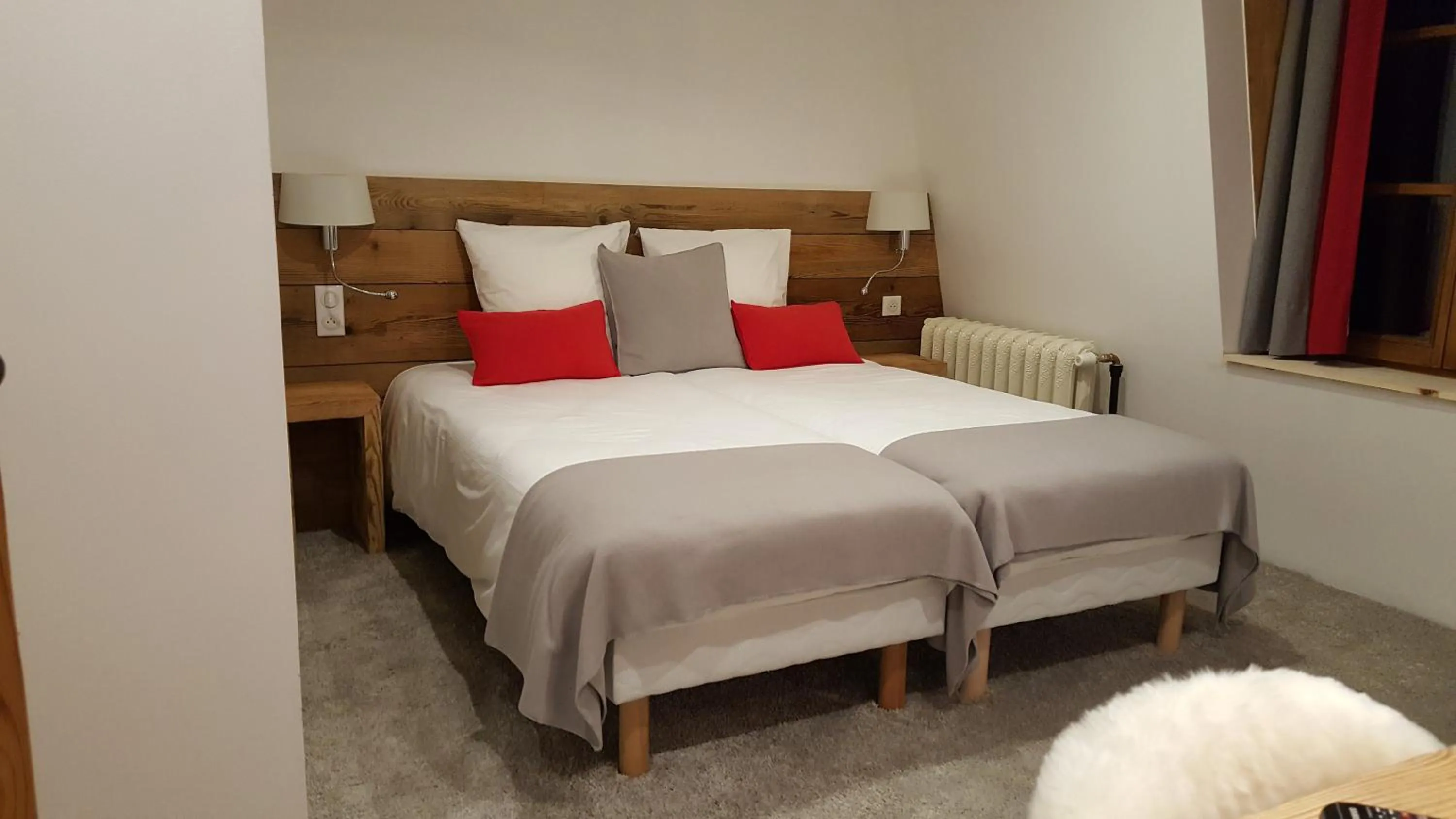 Photo of the whole room, Bed in Hotel Du Clocher