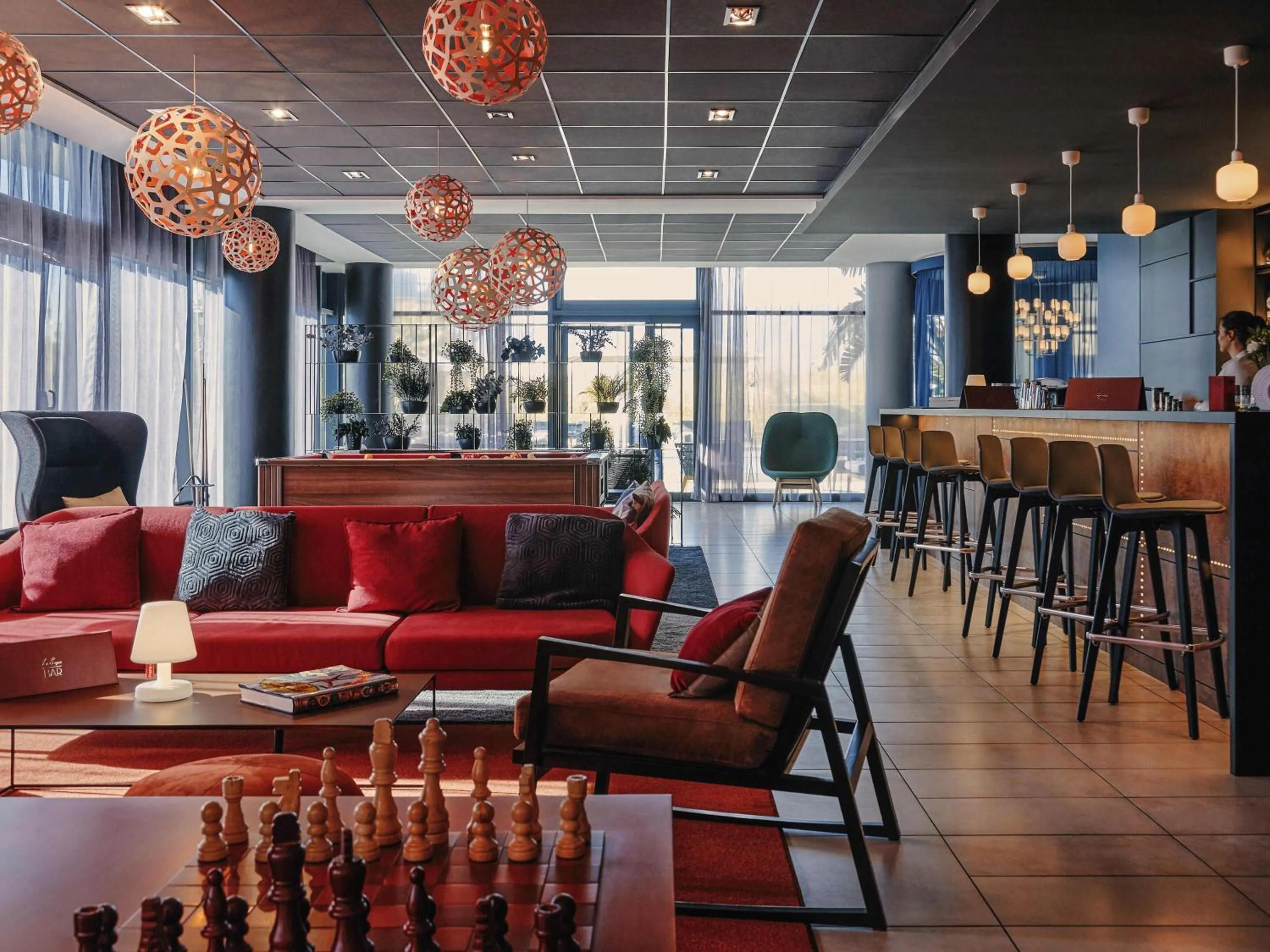 Lounge or bar in Hôtel Mercure Toulon La Seyne-Sur-Mer