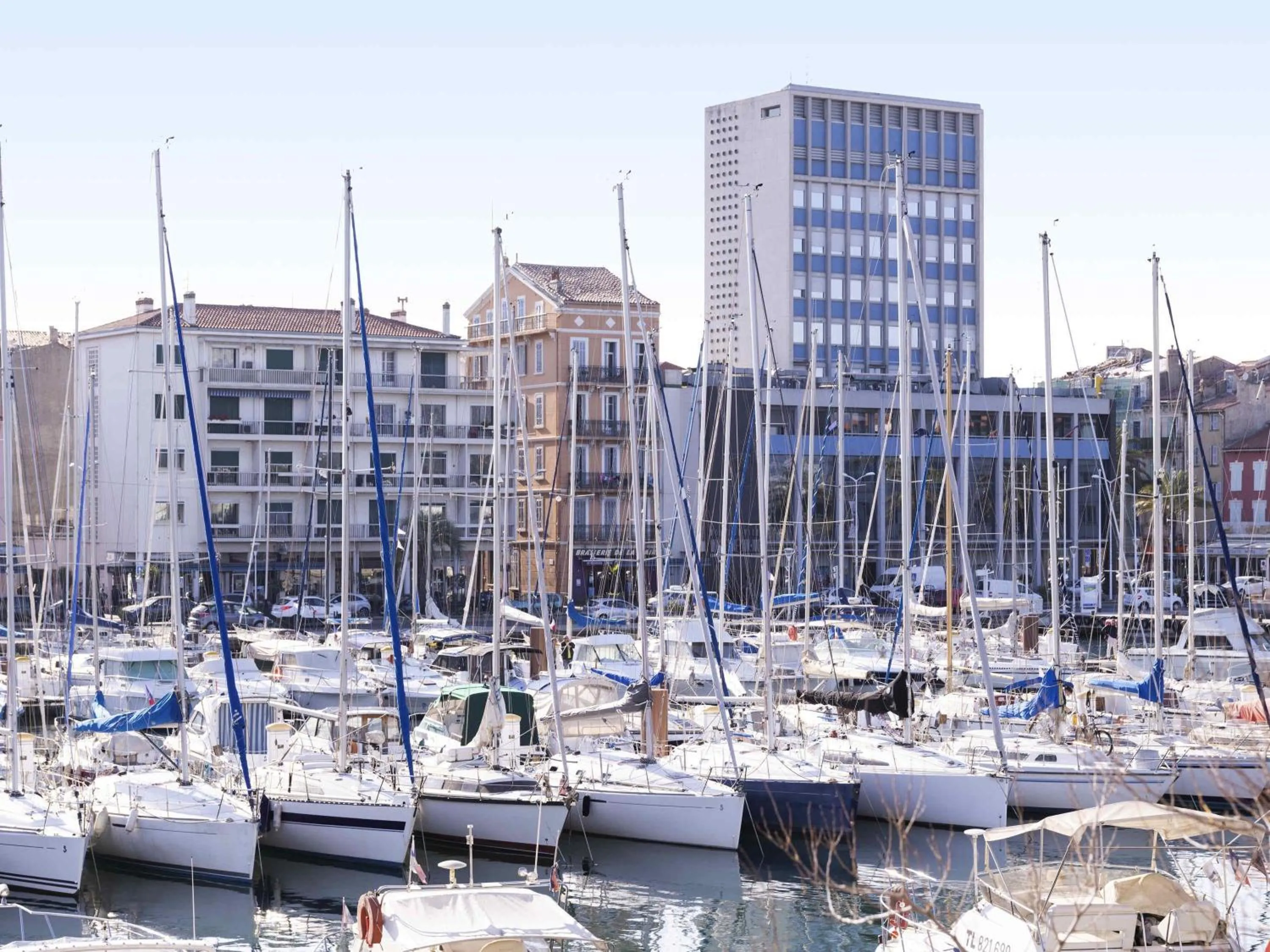 Bedroom in Hôtel Mercure Toulon La Seyne-Sur-Mer