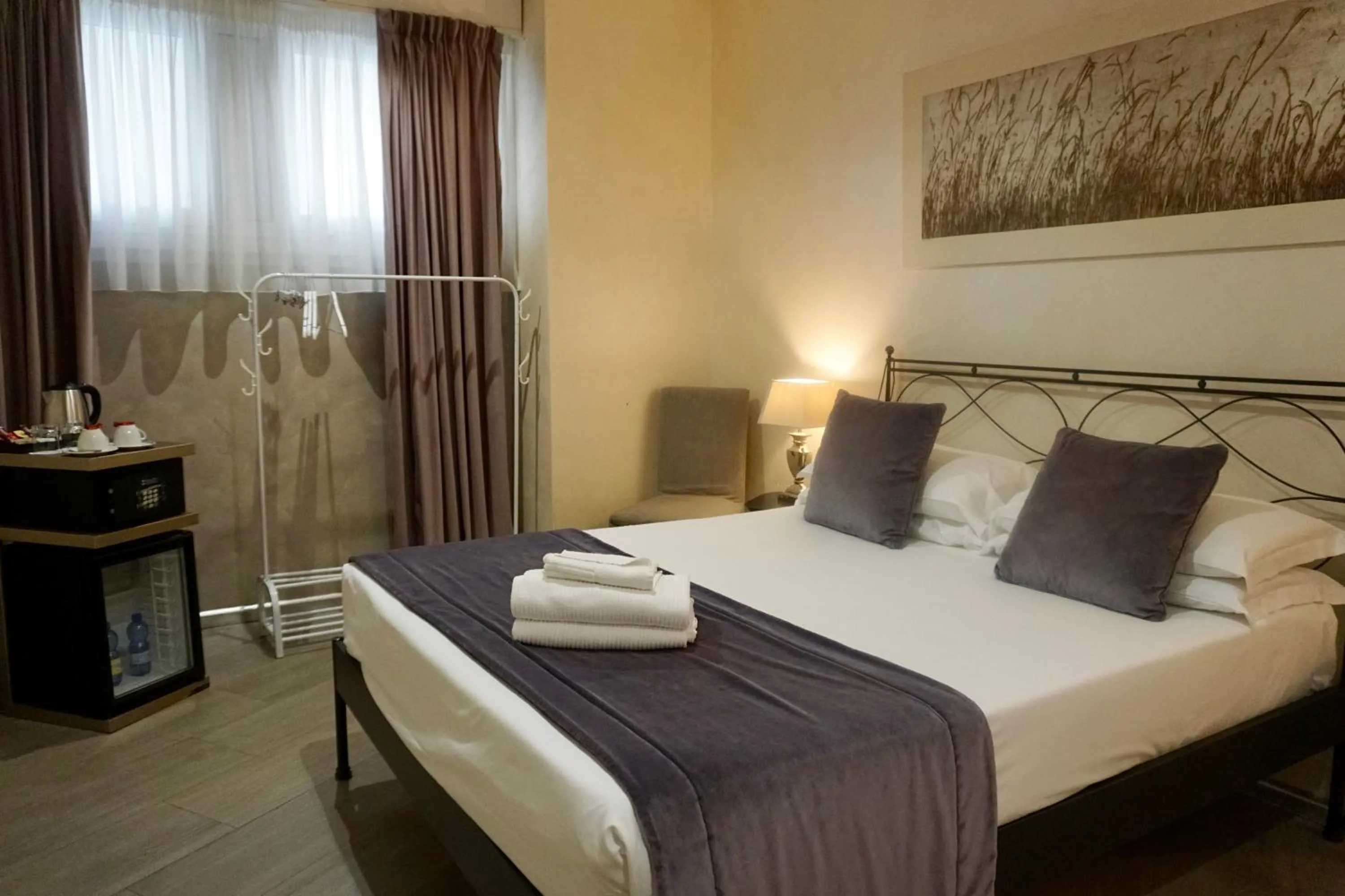 Bedroom, Bed in Hotel Vespasiano