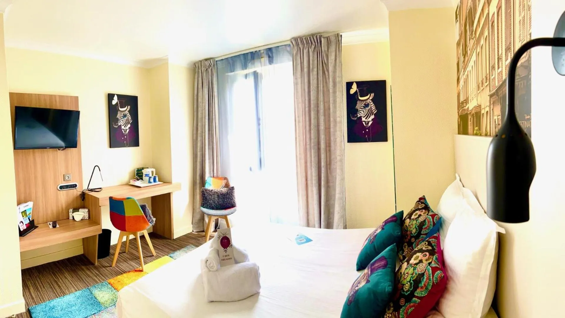 Decorative detail in Kyriad Restaurant Centre SPA Vichy