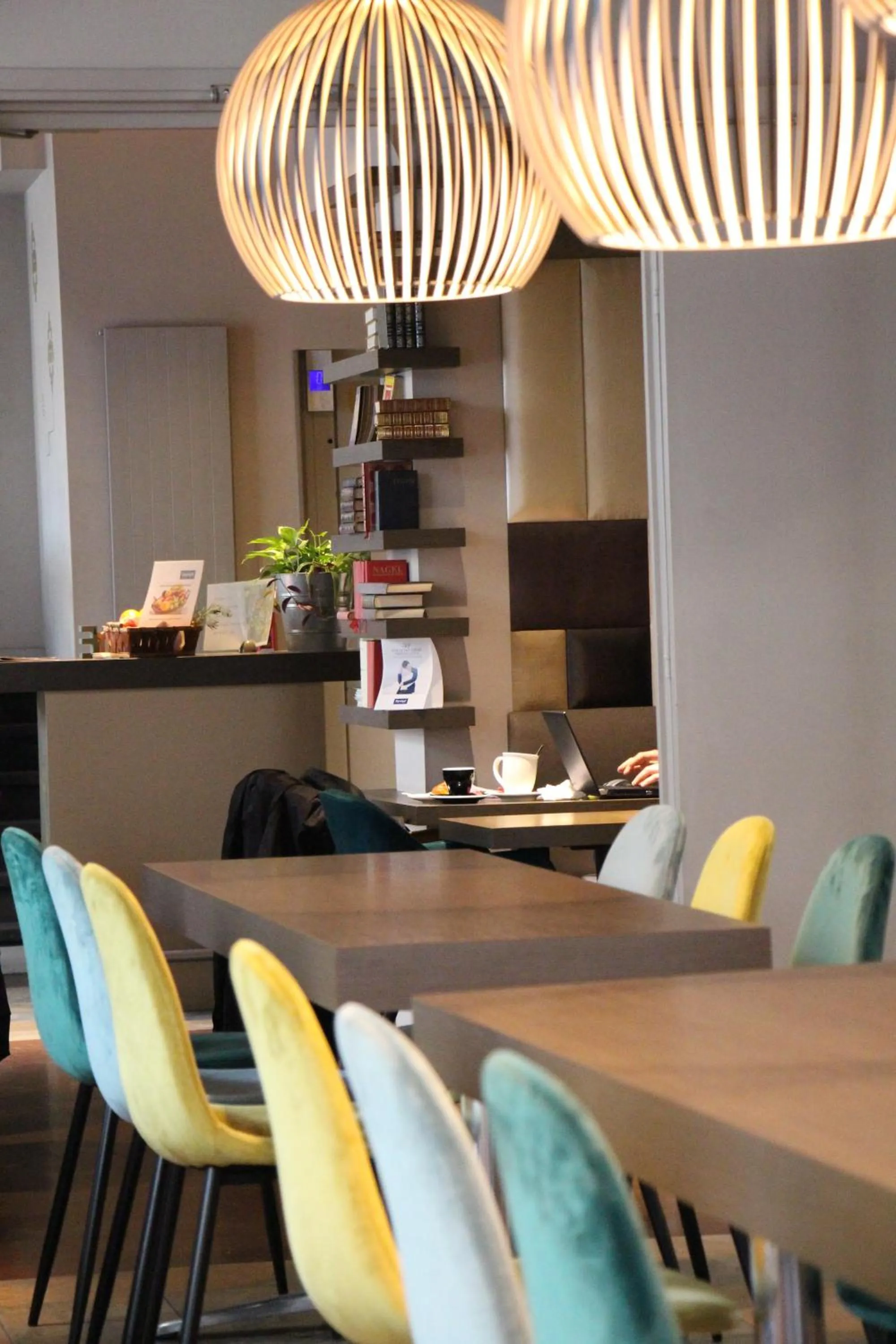 Restaurant/places to eat in Kyriad Restaurant Centre SPA Vichy