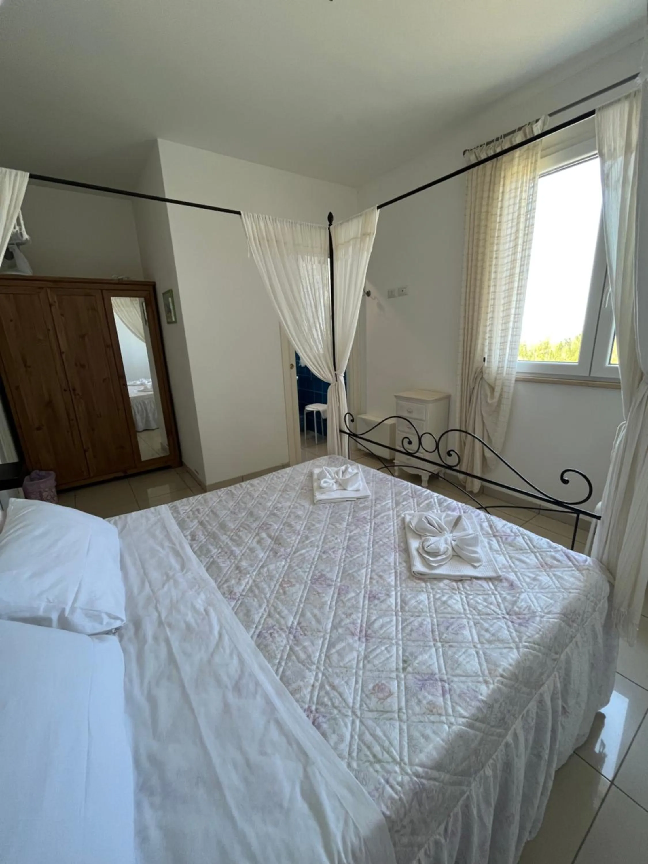 Photo of the whole room in Casette Santini B&B