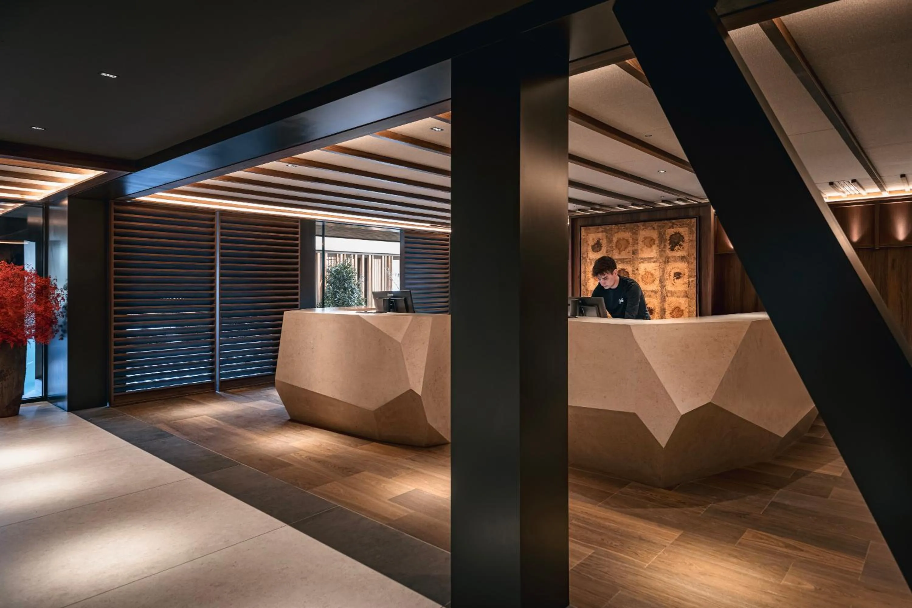 Lobby or reception in YONA ex Le Parc Hôtel