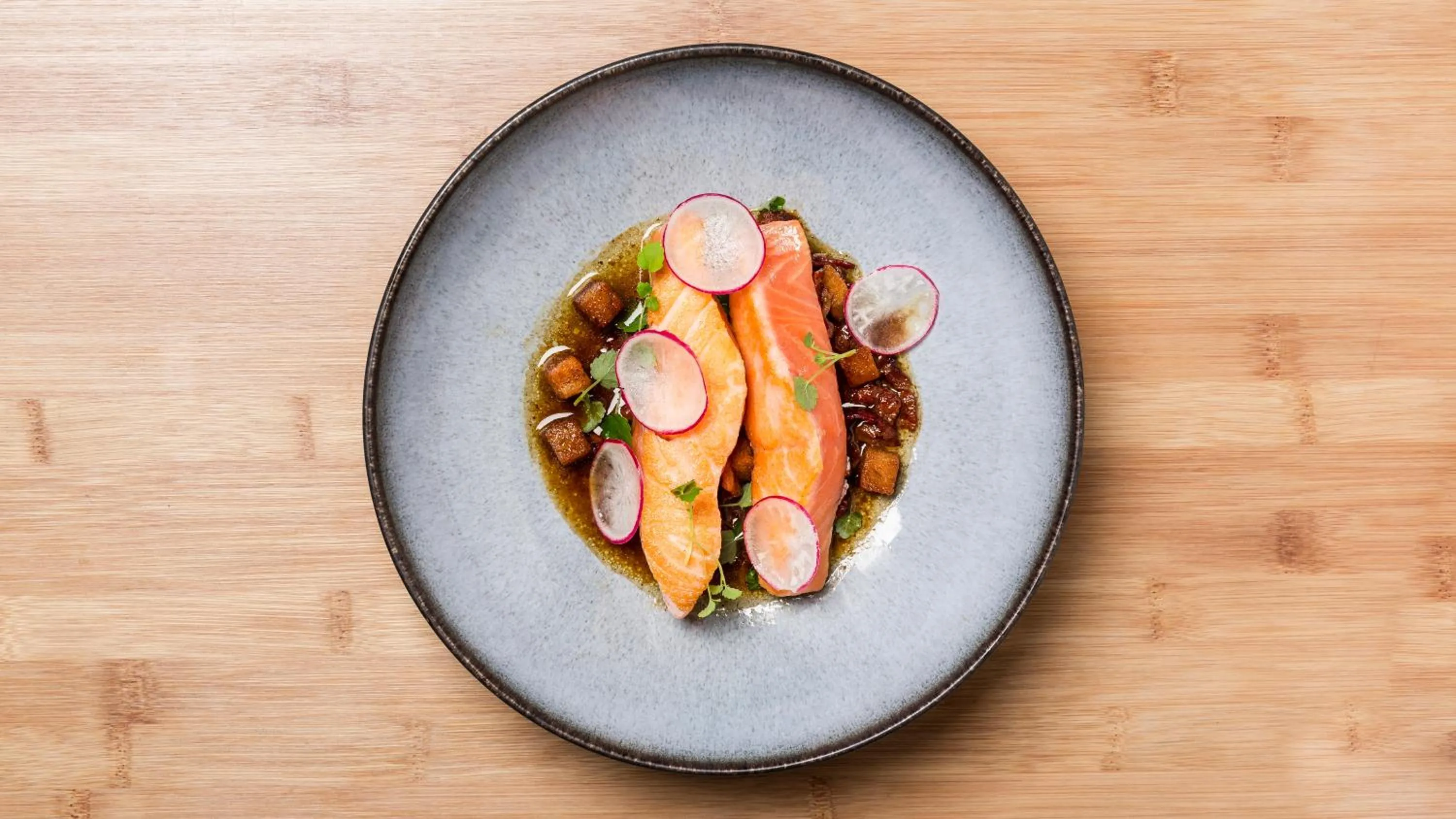 Food in Le Parc Hôtel devient YONA