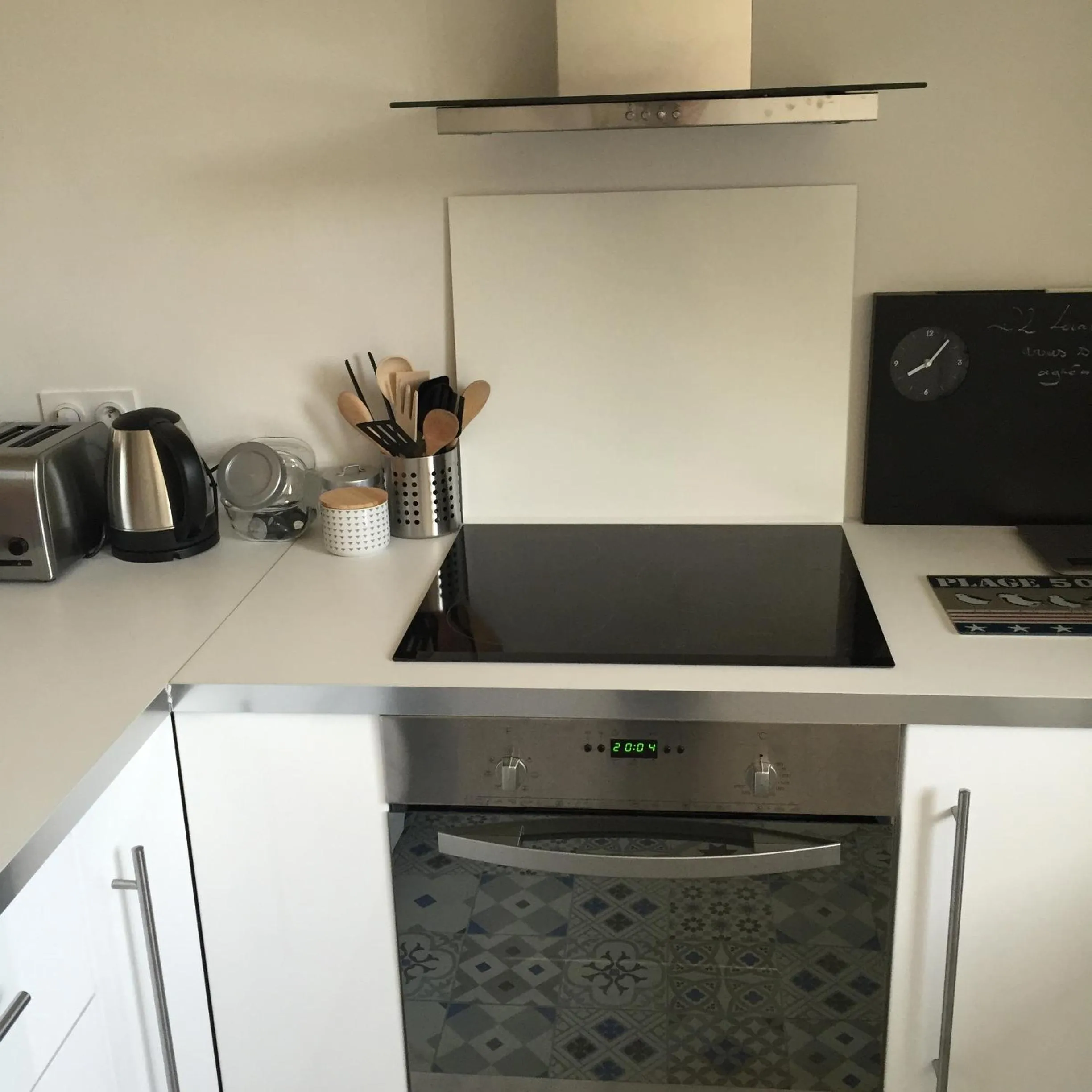 Kitchen or kitchenette in Appartement Design II - Port du Rosmeur -Douarnenez