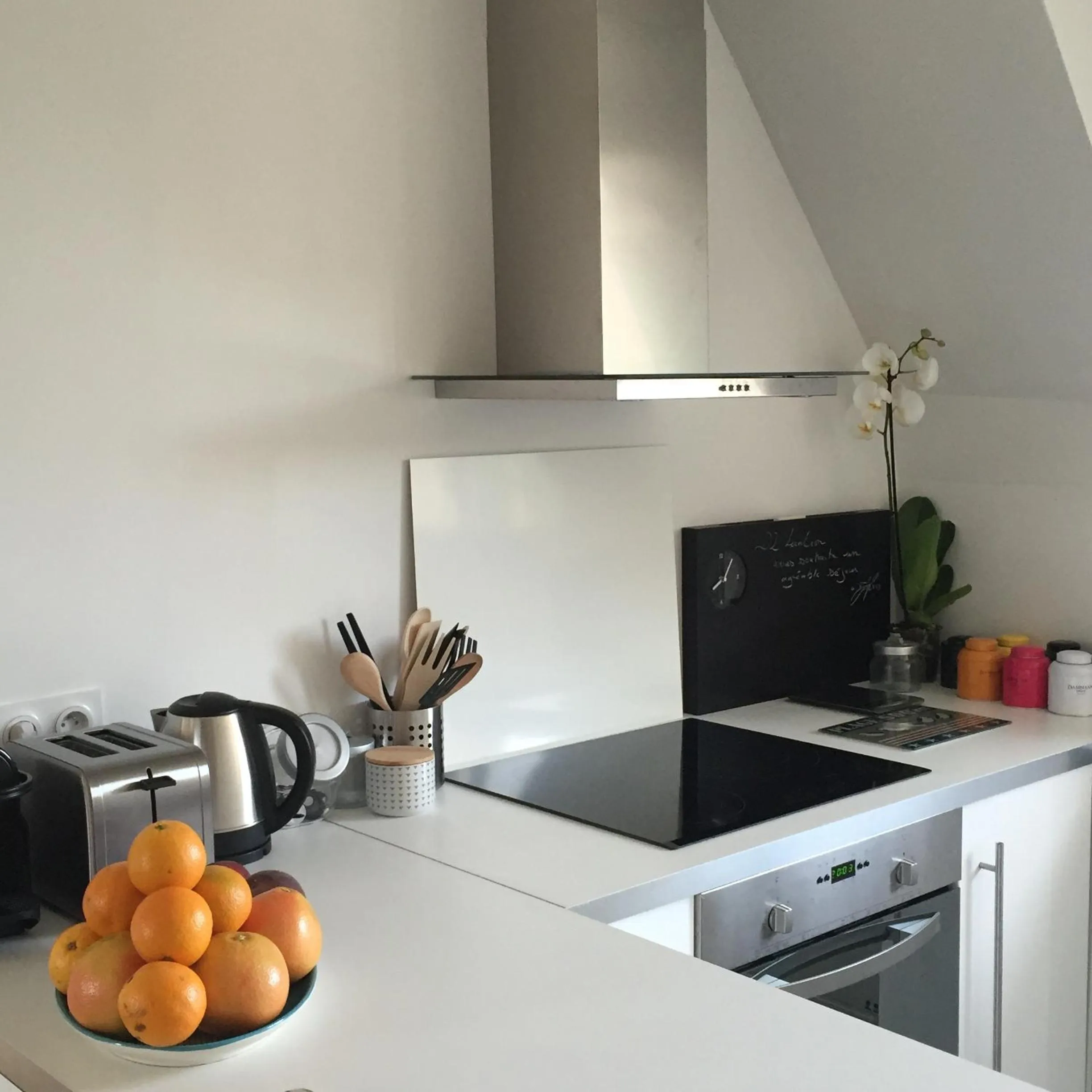 Kitchen or kitchenette in Appartement Design II - Port du Rosmeur -Douarnenez