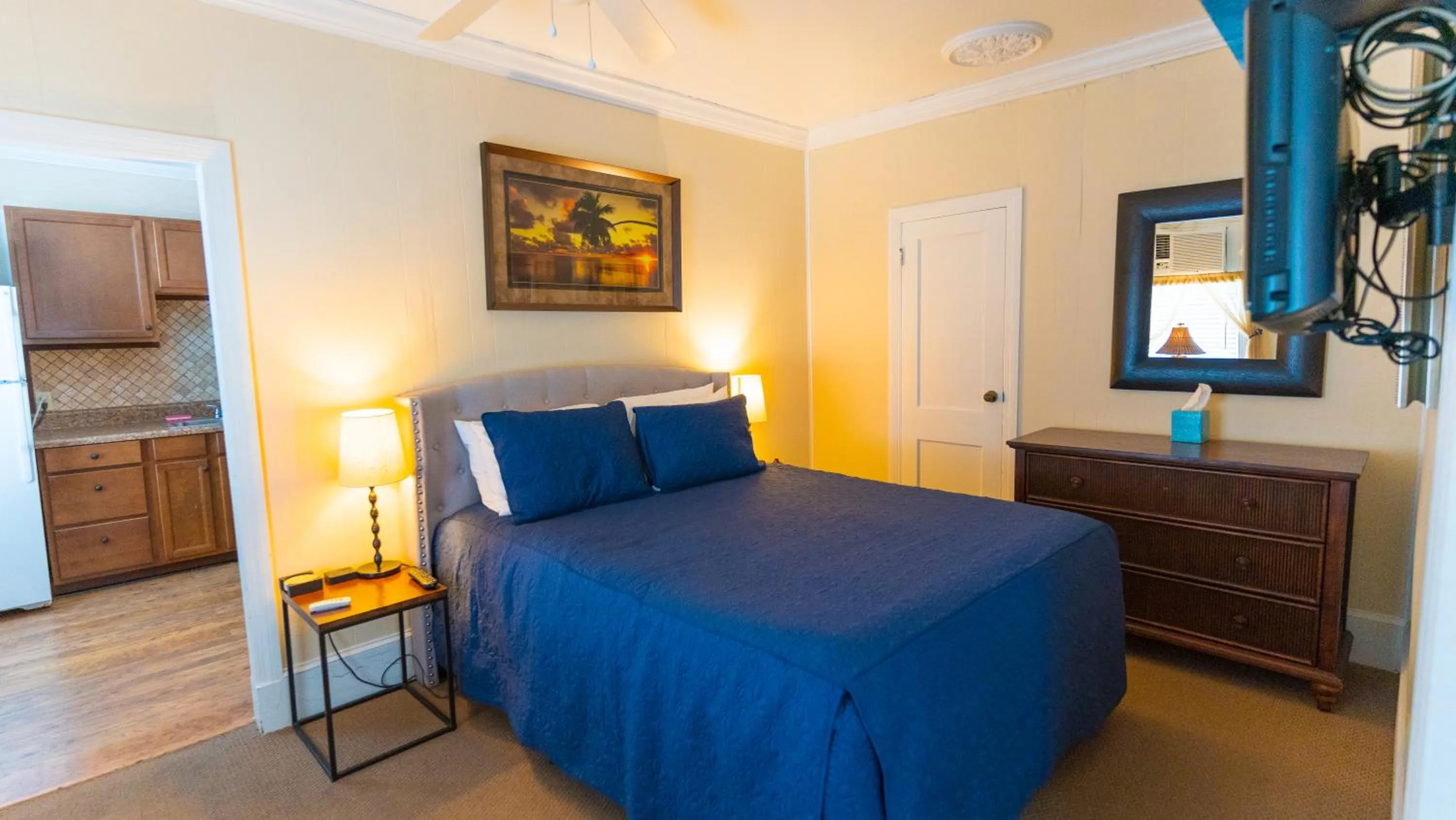 Bed in The Heirloom Inn Mount Dora