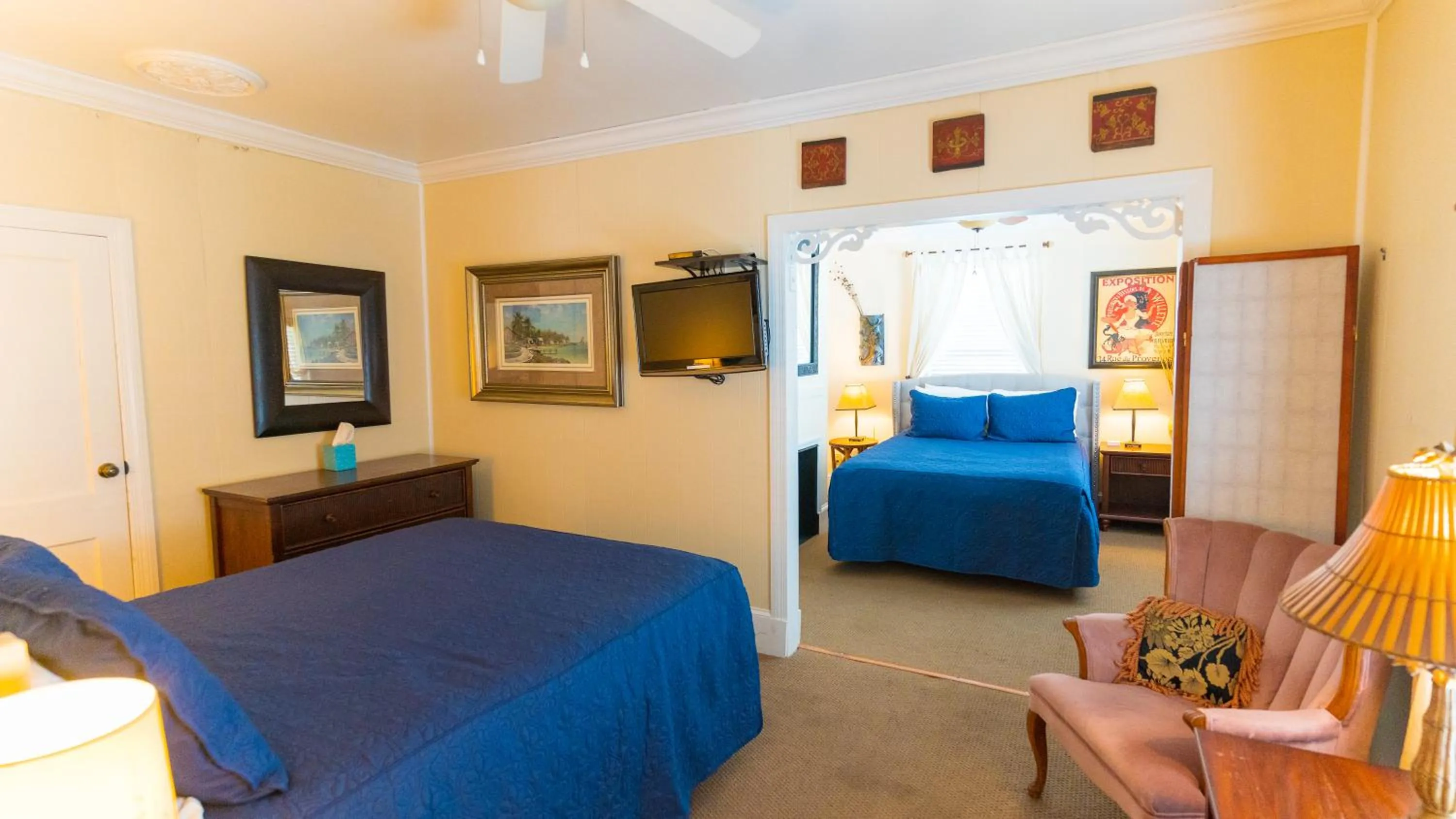 Bed in The Heirloom Inn Mount Dora