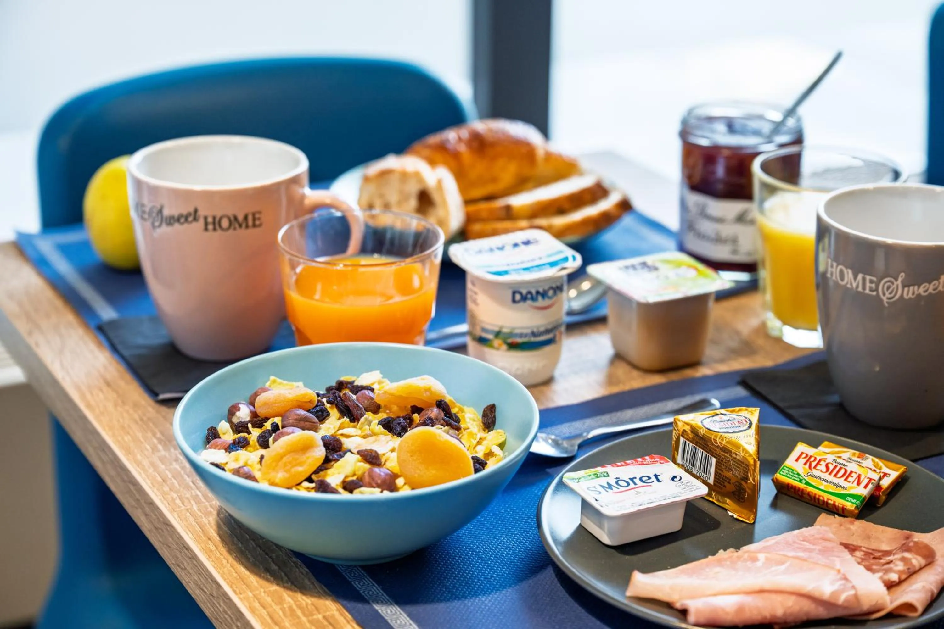 Breakfast in Residhotel Lille Vauban