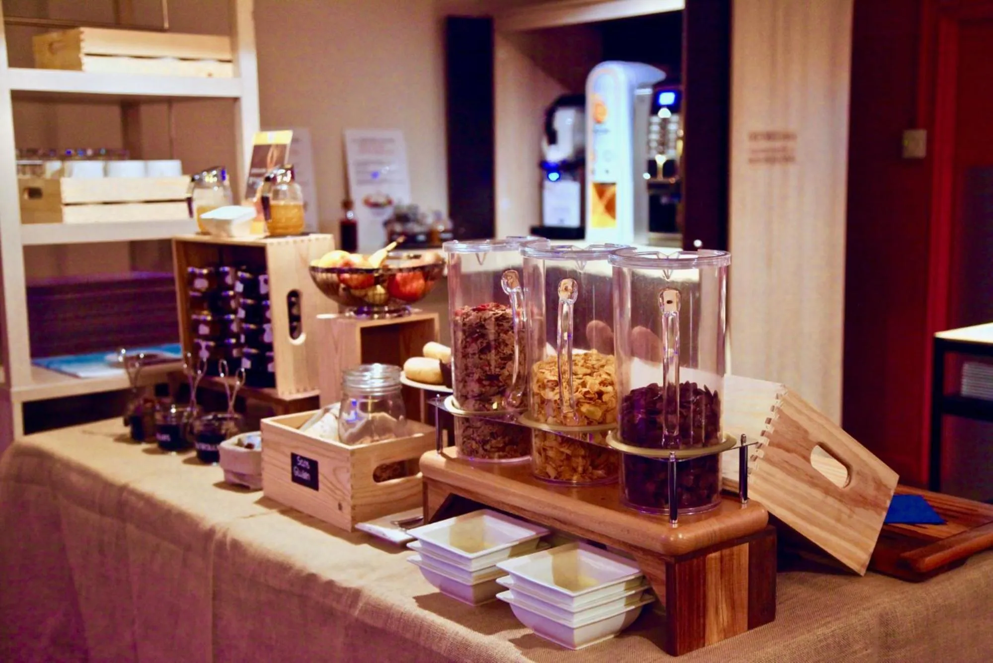 Breakfast in Kyriad Tours Sud - Chambray Lès Tours