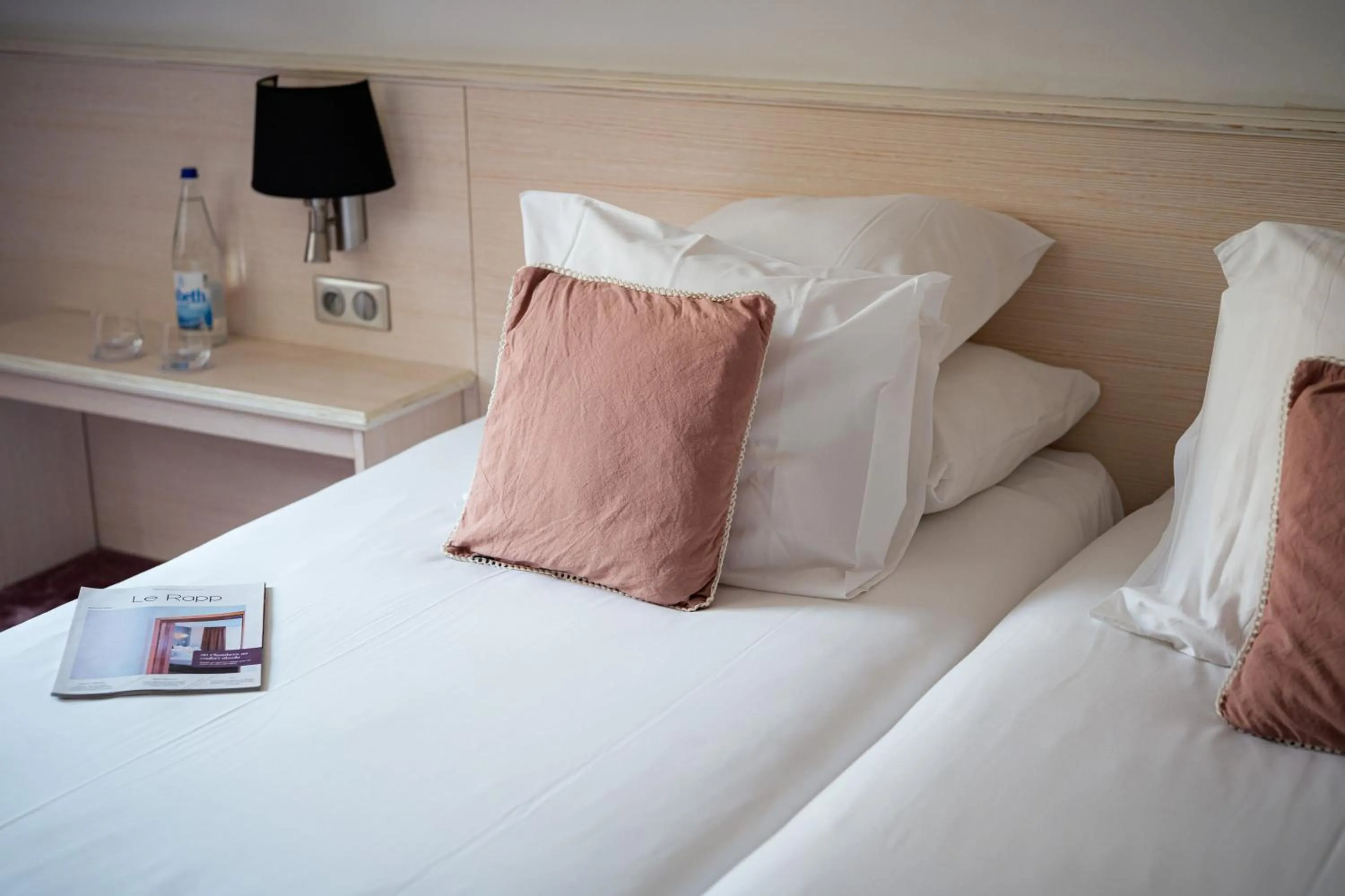 Bedroom, Bed in Hôtel Le Rapp