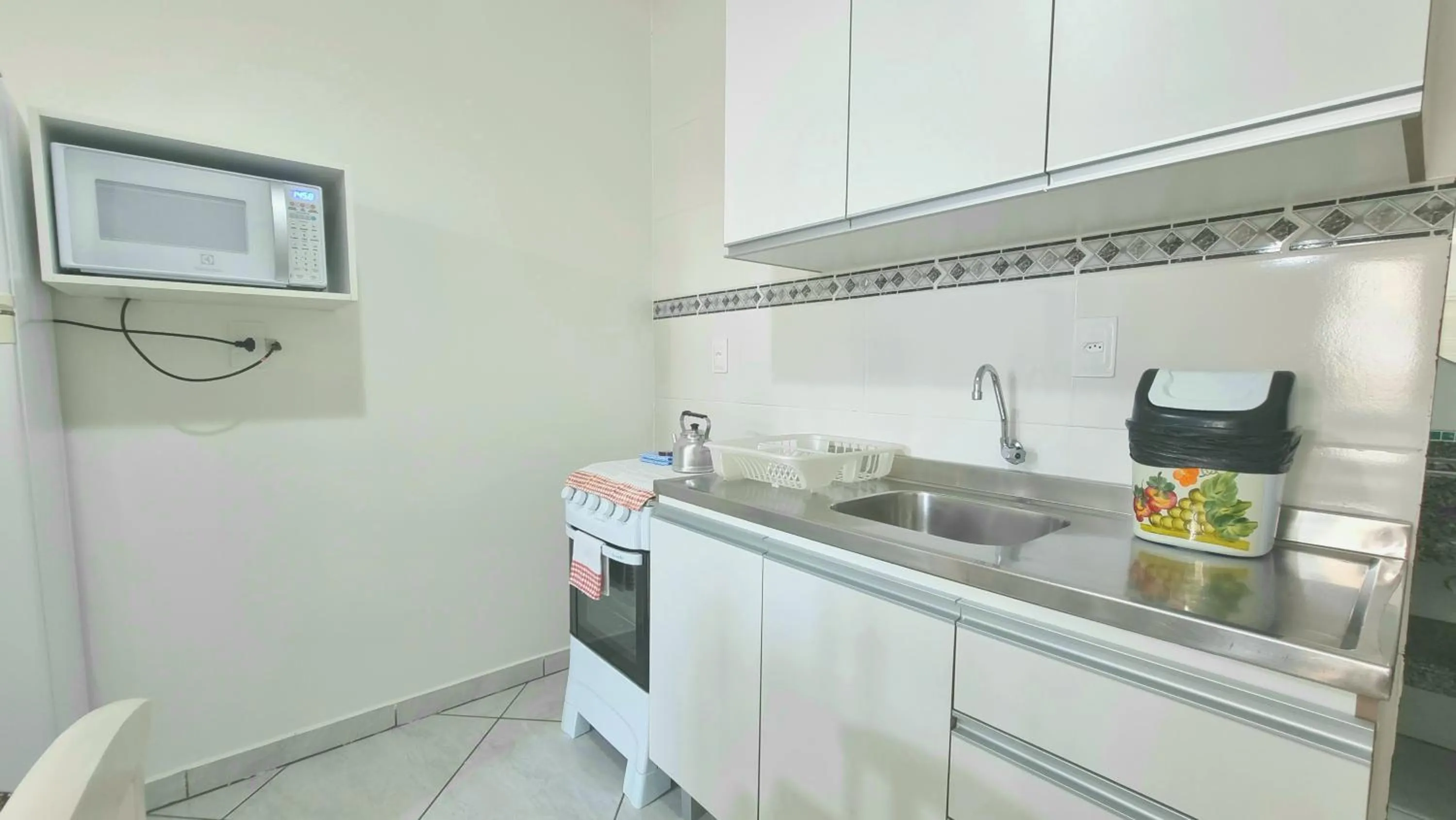 Communal kitchen in Residencial Las Rocas I