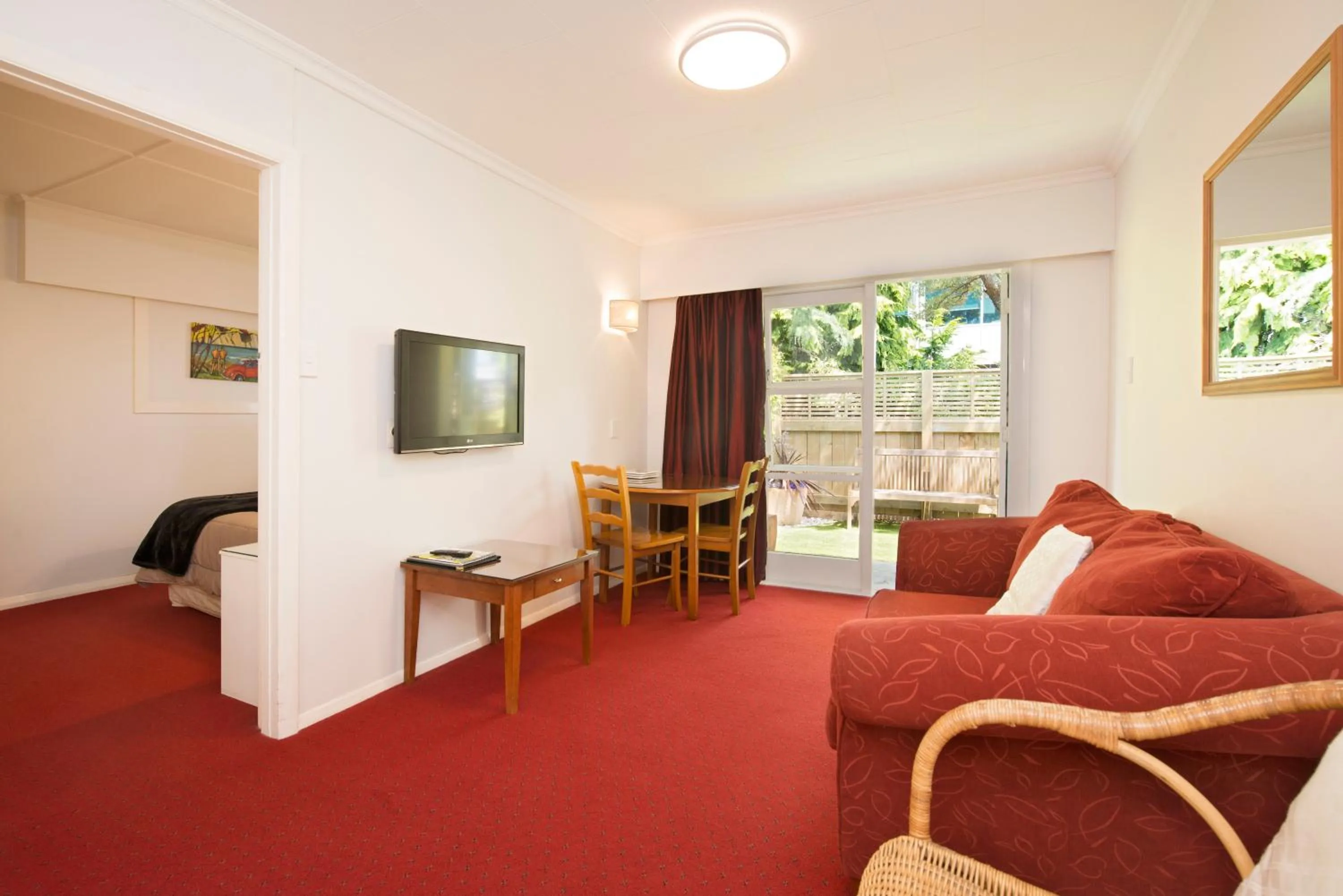 Waimarie on Riverside Motel & Apartments