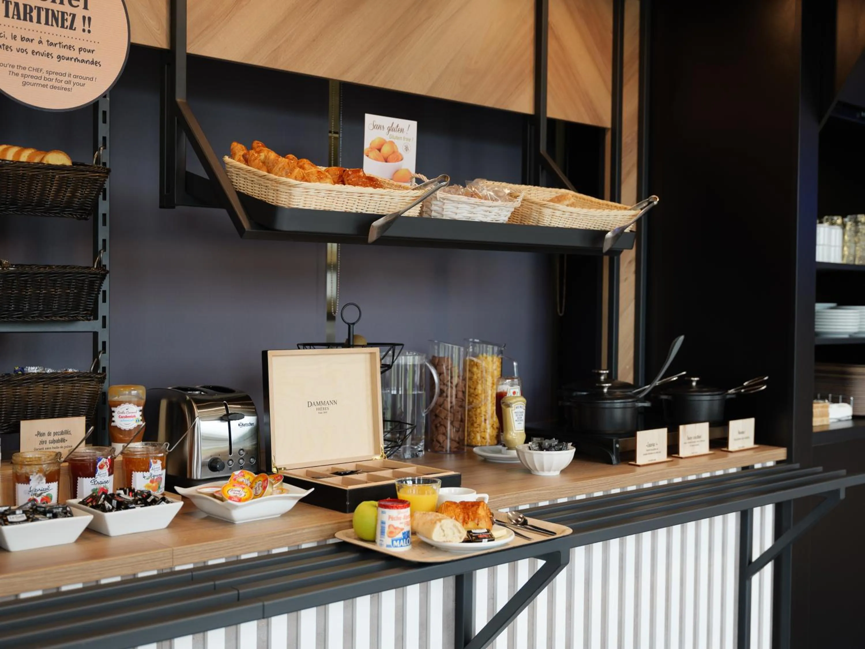 Breakfast in Hôtel 2 Vallées