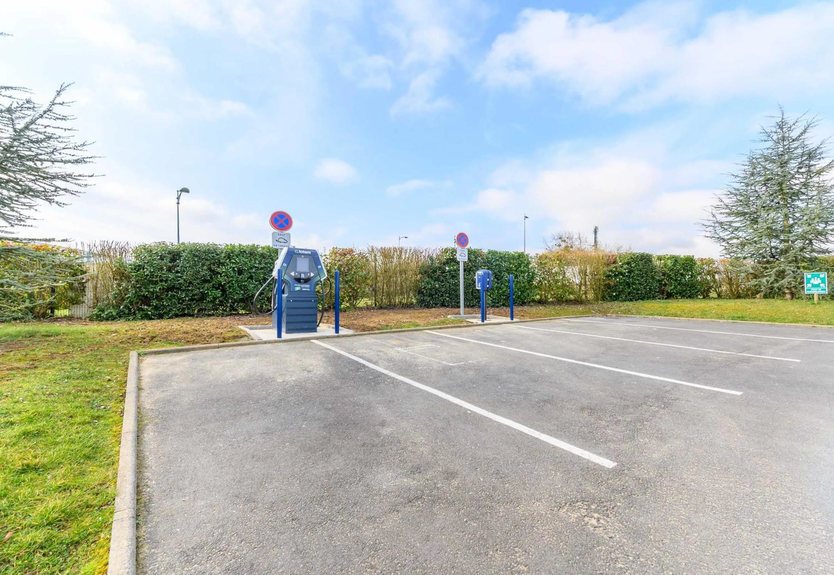 Parking in B&B HOTEL Compiègne Thourotte