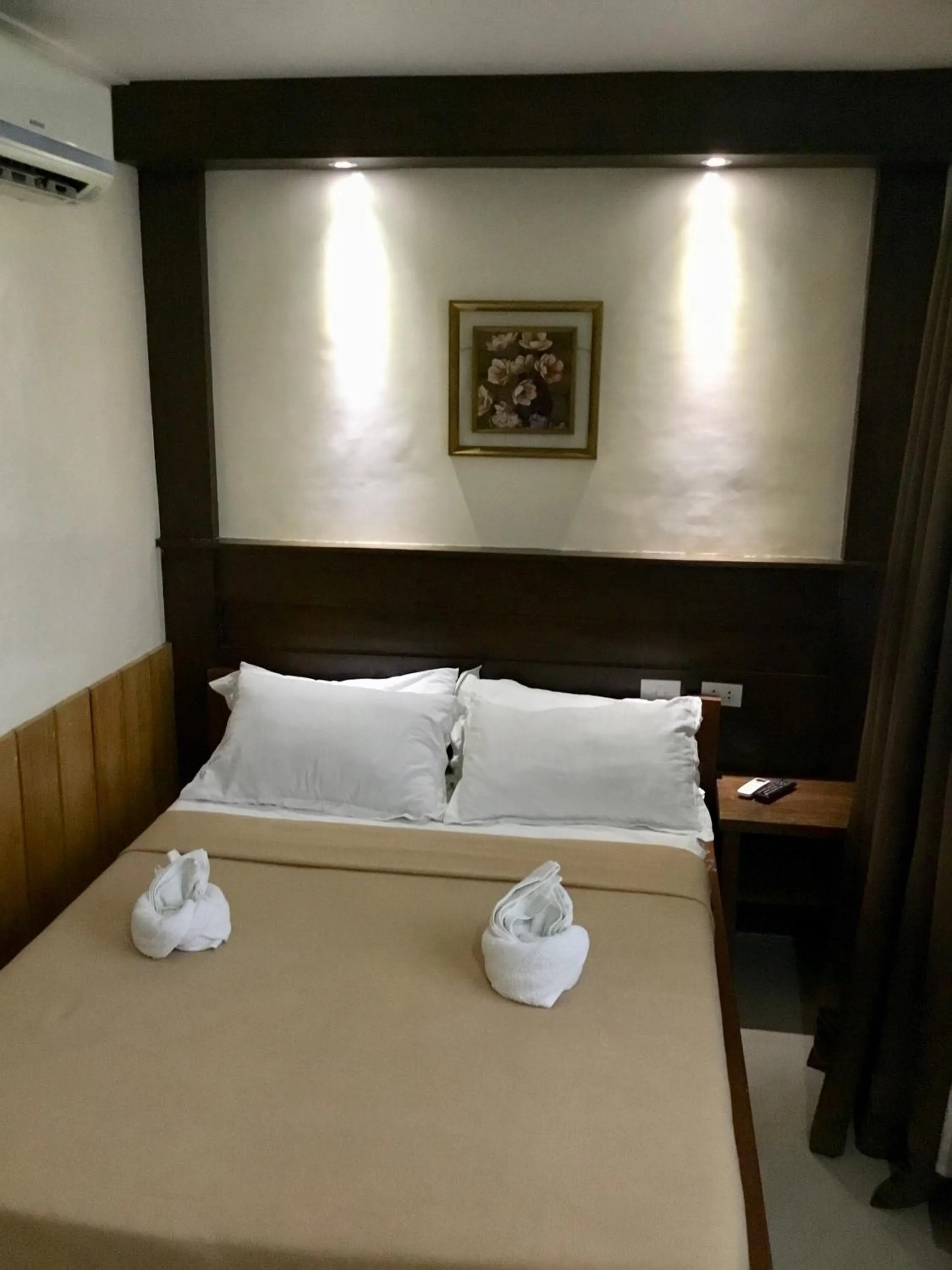 Bedroom, Bed in Delle Suites