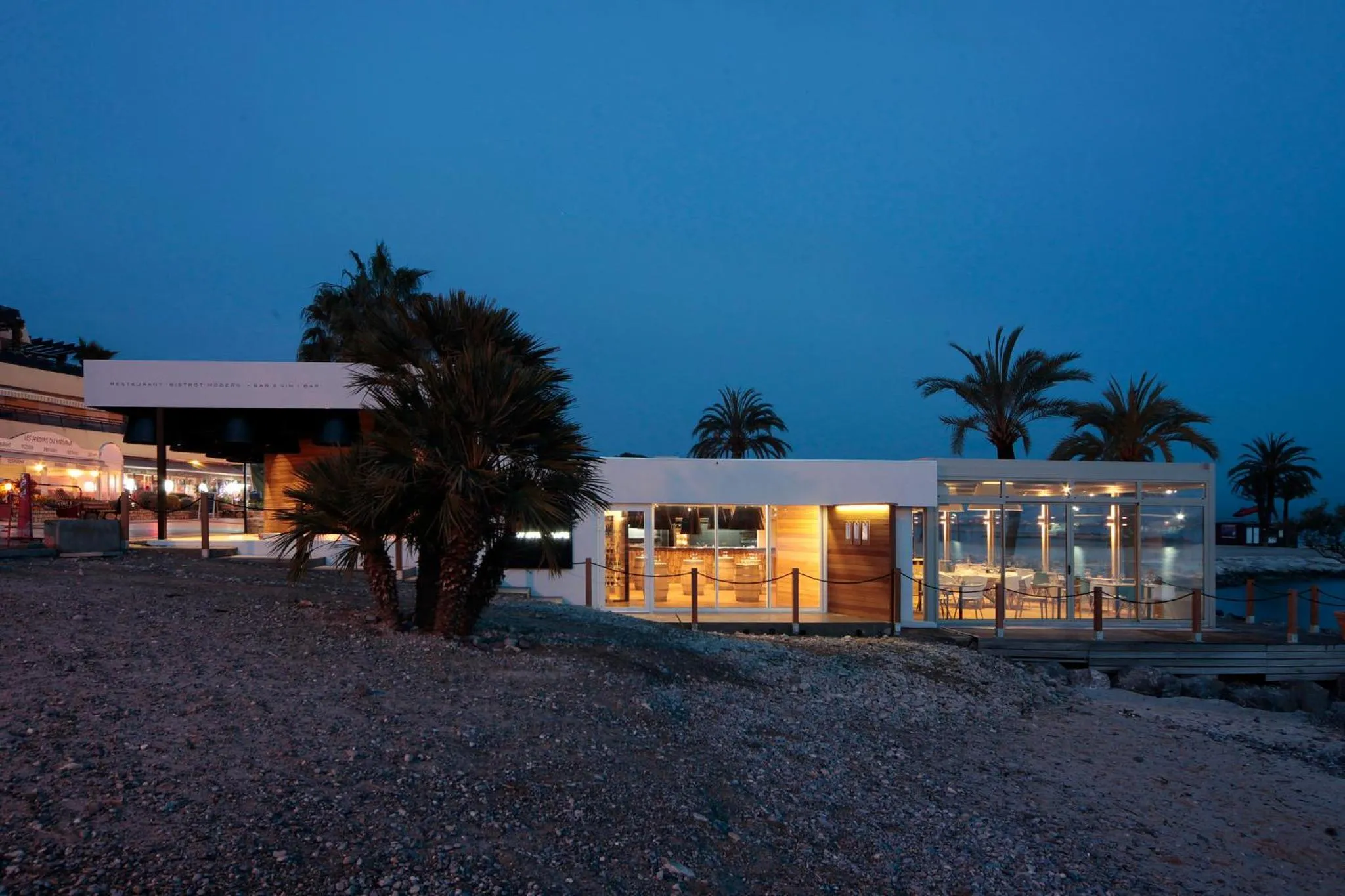 Restaurant/places to eat in Holiday Inn Nice - Port St Laurent by IHG