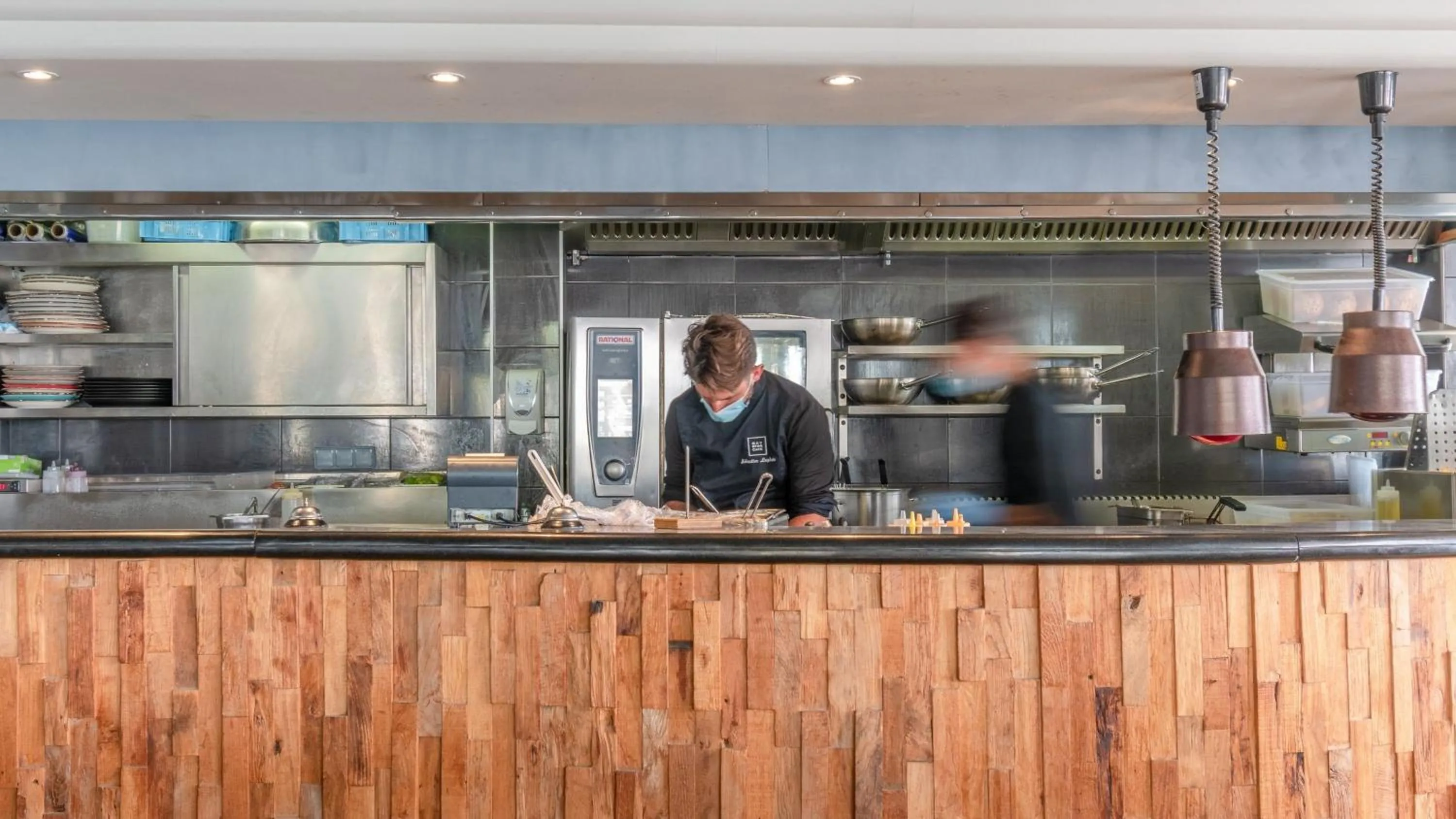 Restaurant/places to eat in Holiday Inn Nice - Port St Laurent by IHG