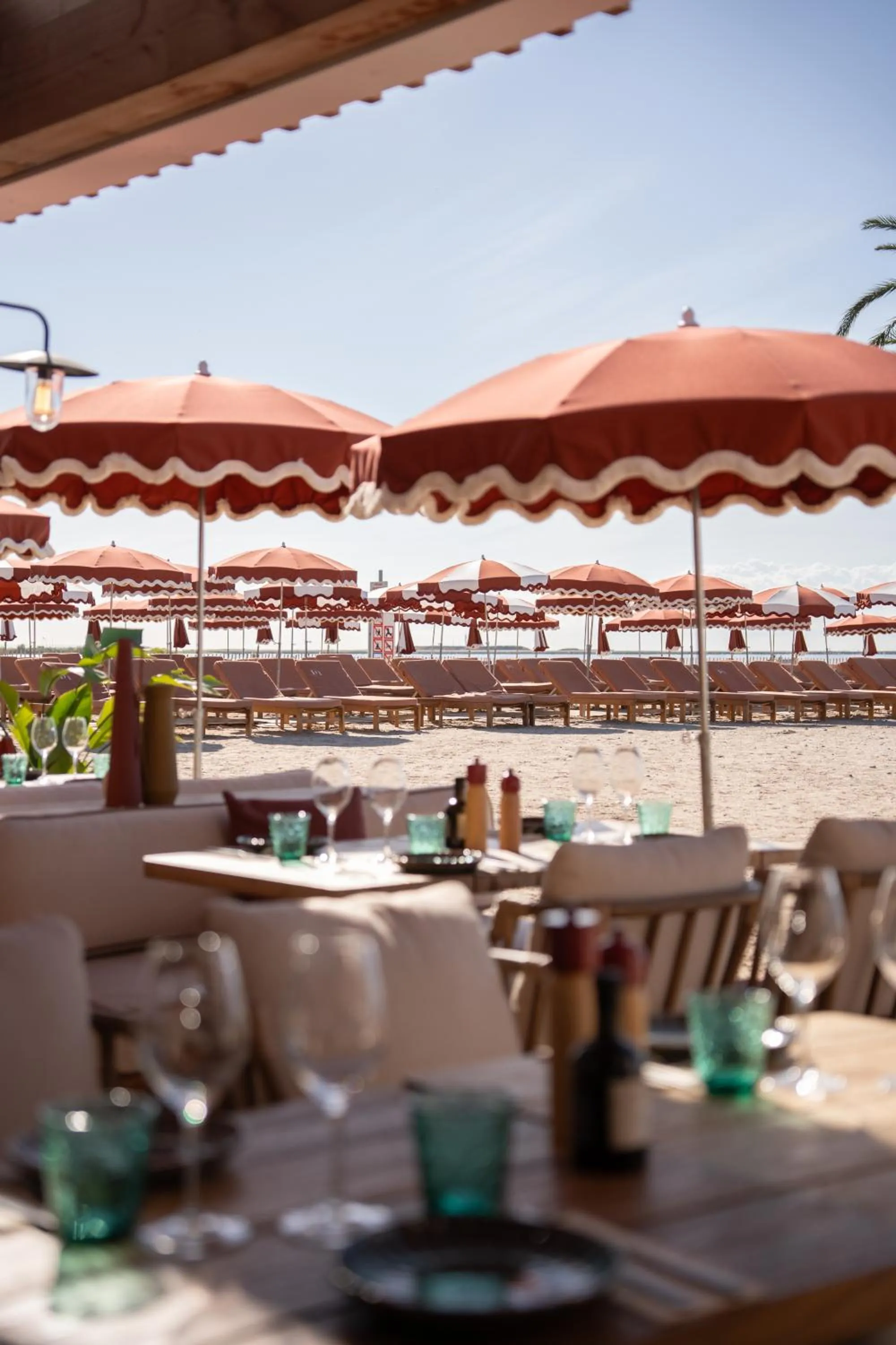 Restaurant/places to eat in Holiday Inn Nice - Port St Laurent by IHG