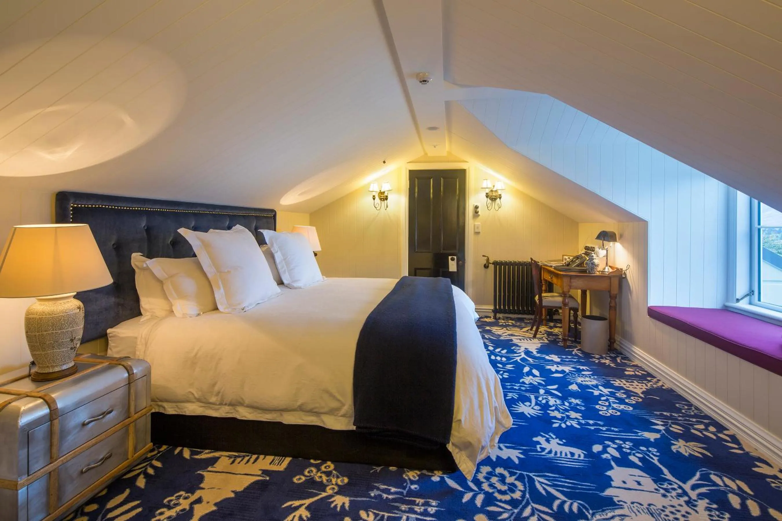 Bed in Hulbert House Luxury Boutique Lodge Queenstown