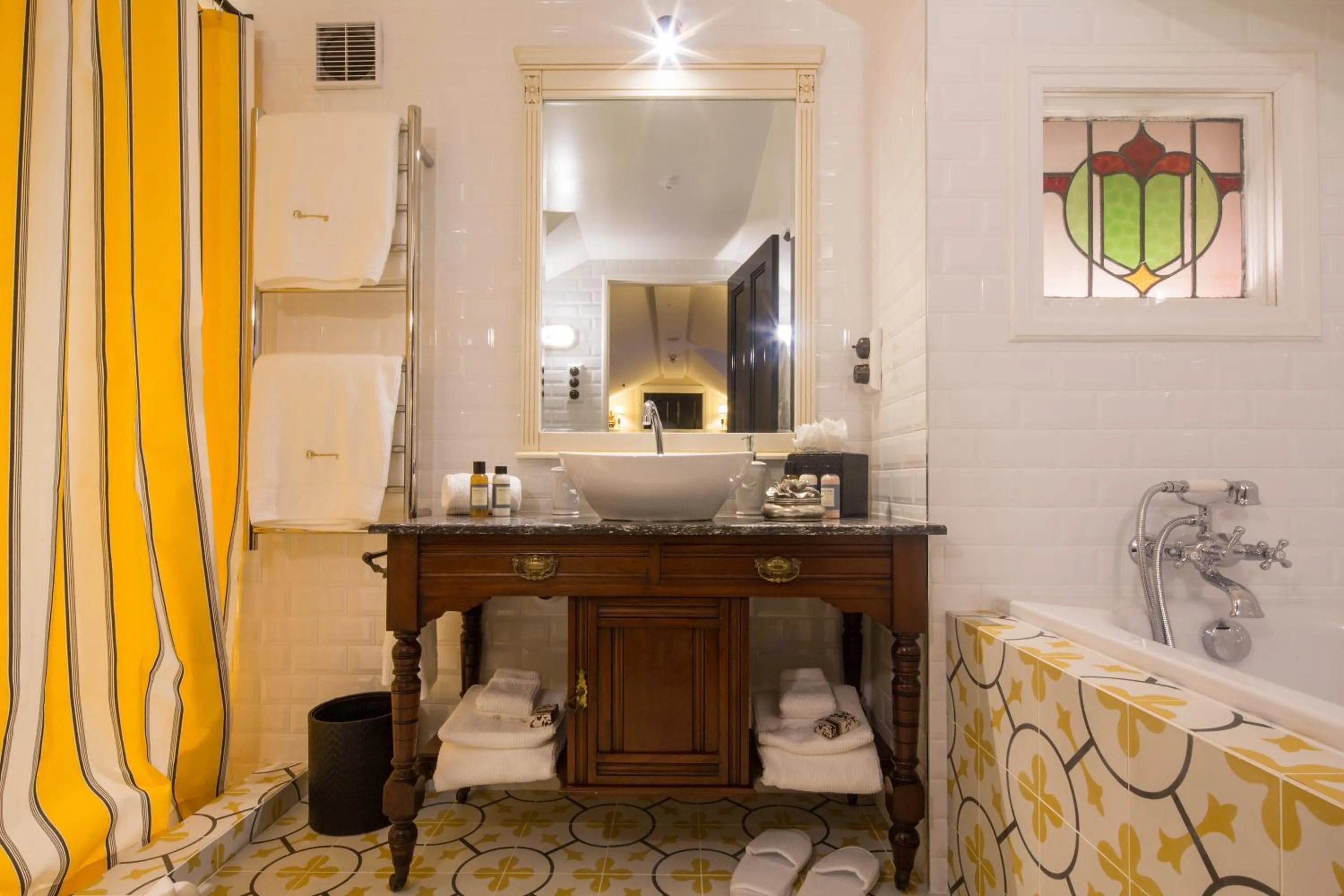 Bathroom in Hulbert House Luxury Boutique Lodge Queenstown
