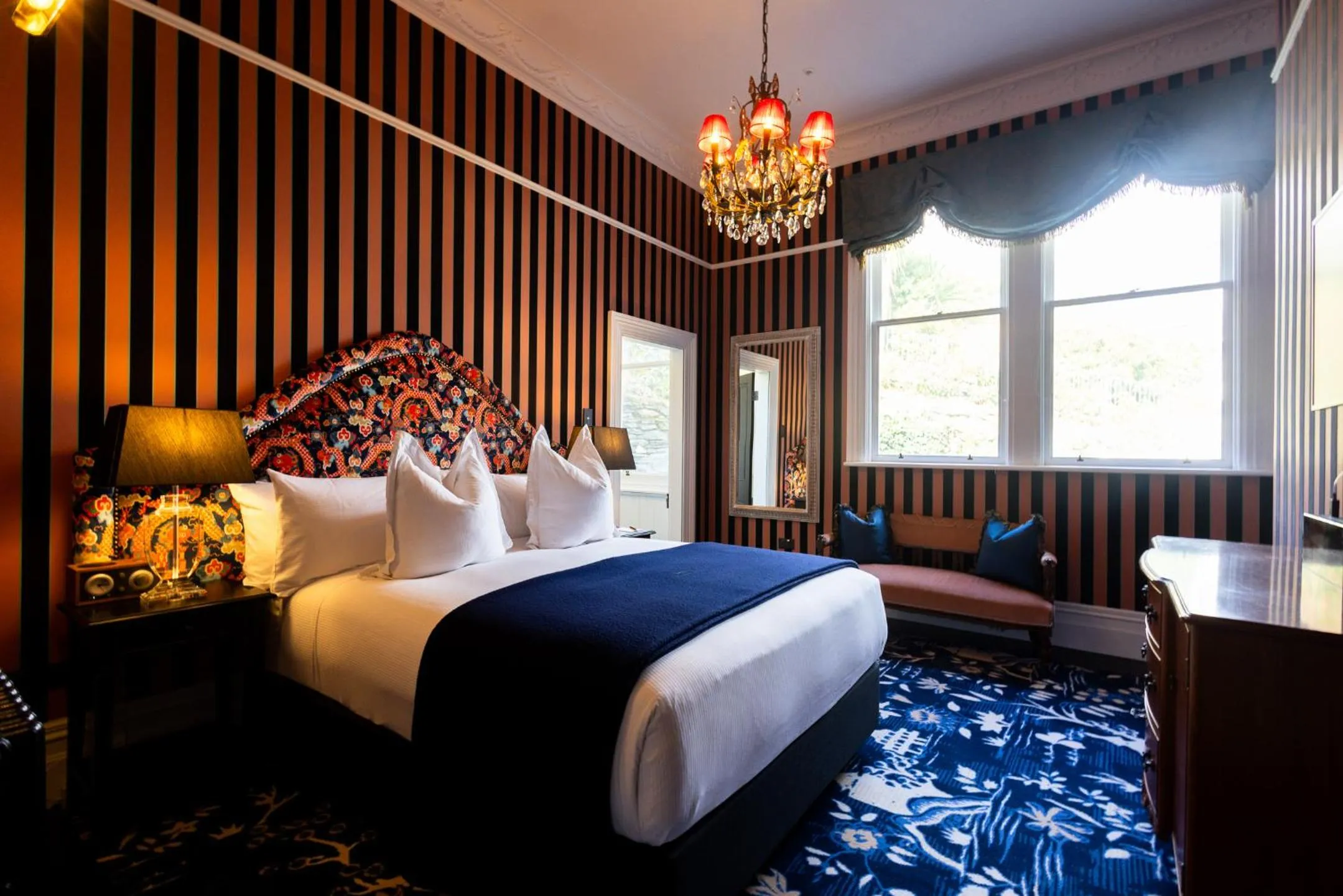 Bed in Hulbert House Luxury Boutique Lodge Queenstown