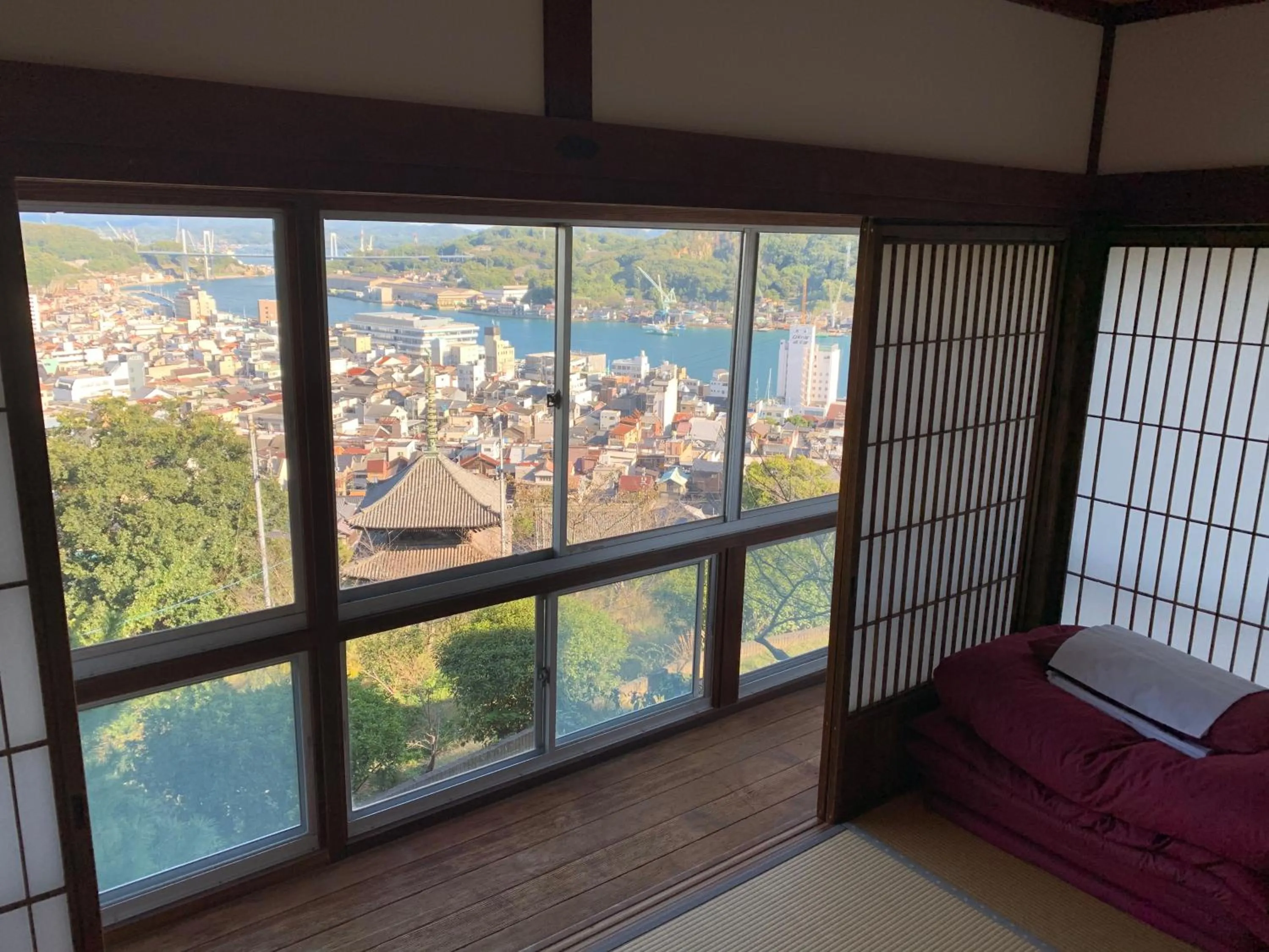 Sea view, Bed in Onomichi Guest House Miharashi-tei