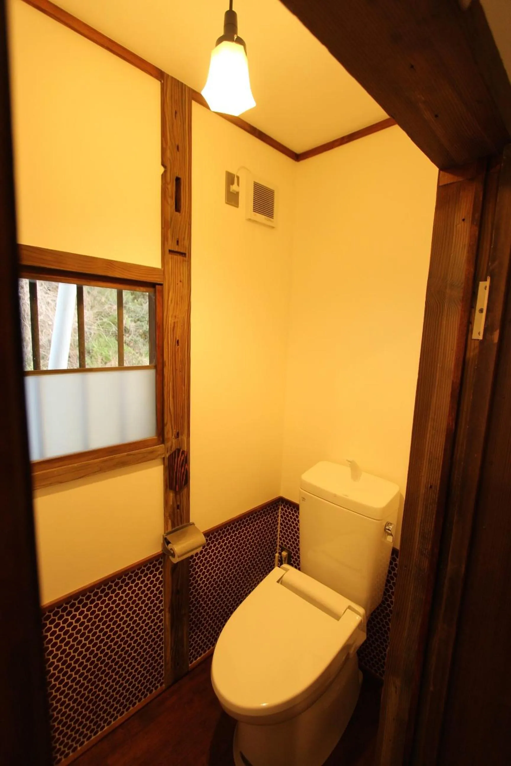 Toilet in Onomichi Guest House Miharashi-tei