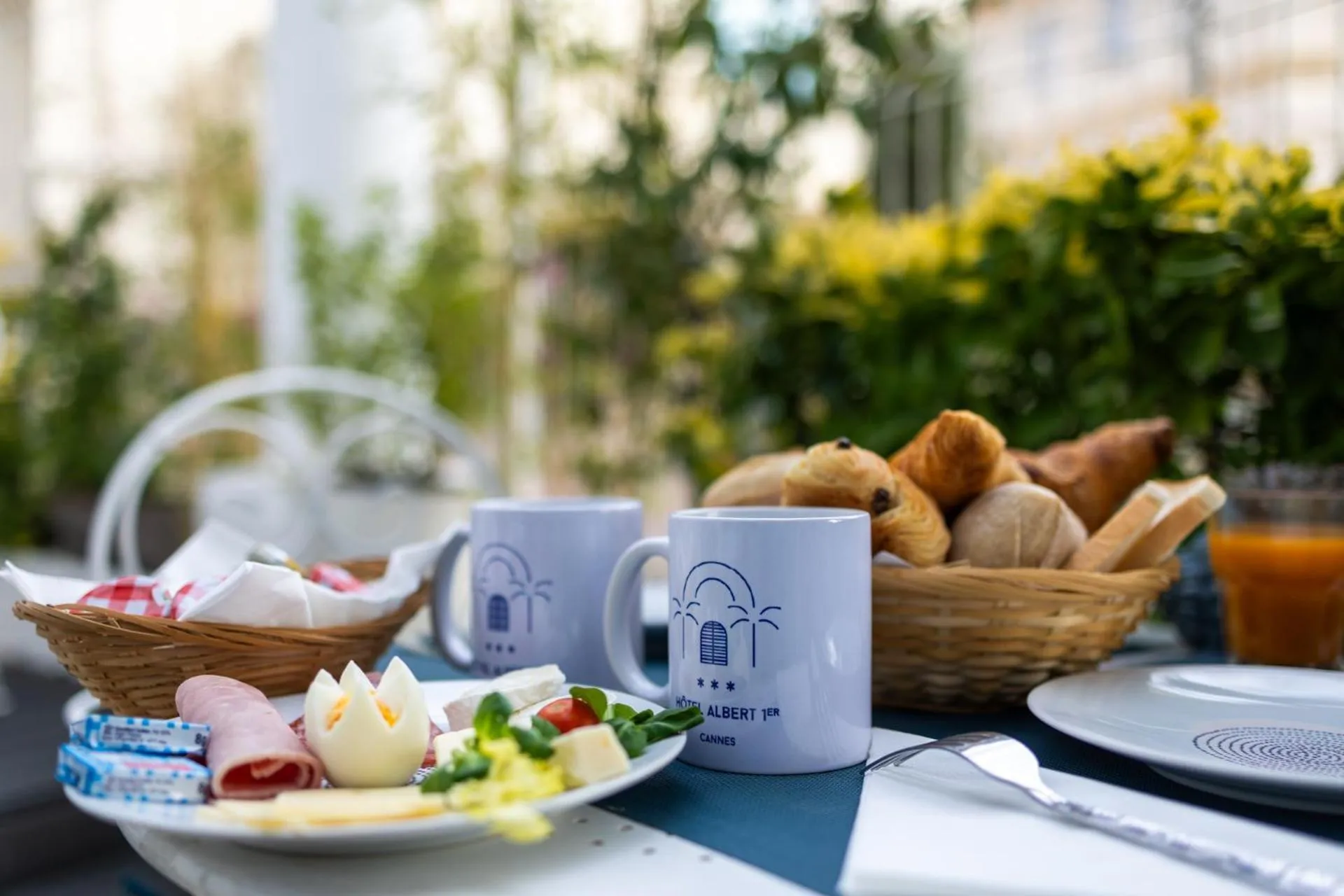 Patio in Hotel Albert 1er