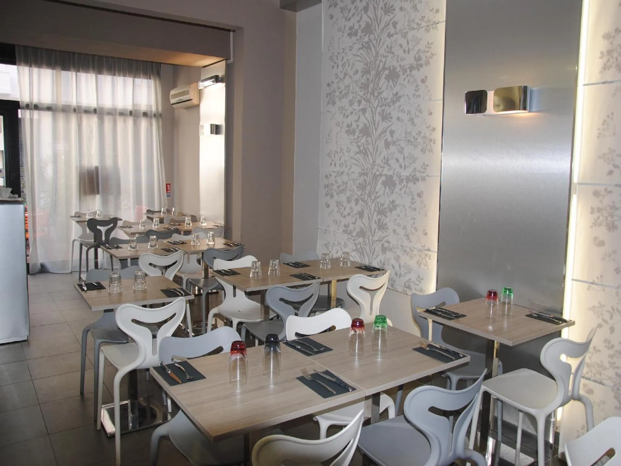 Restaurant/places to eat in Riviera Eden Palace