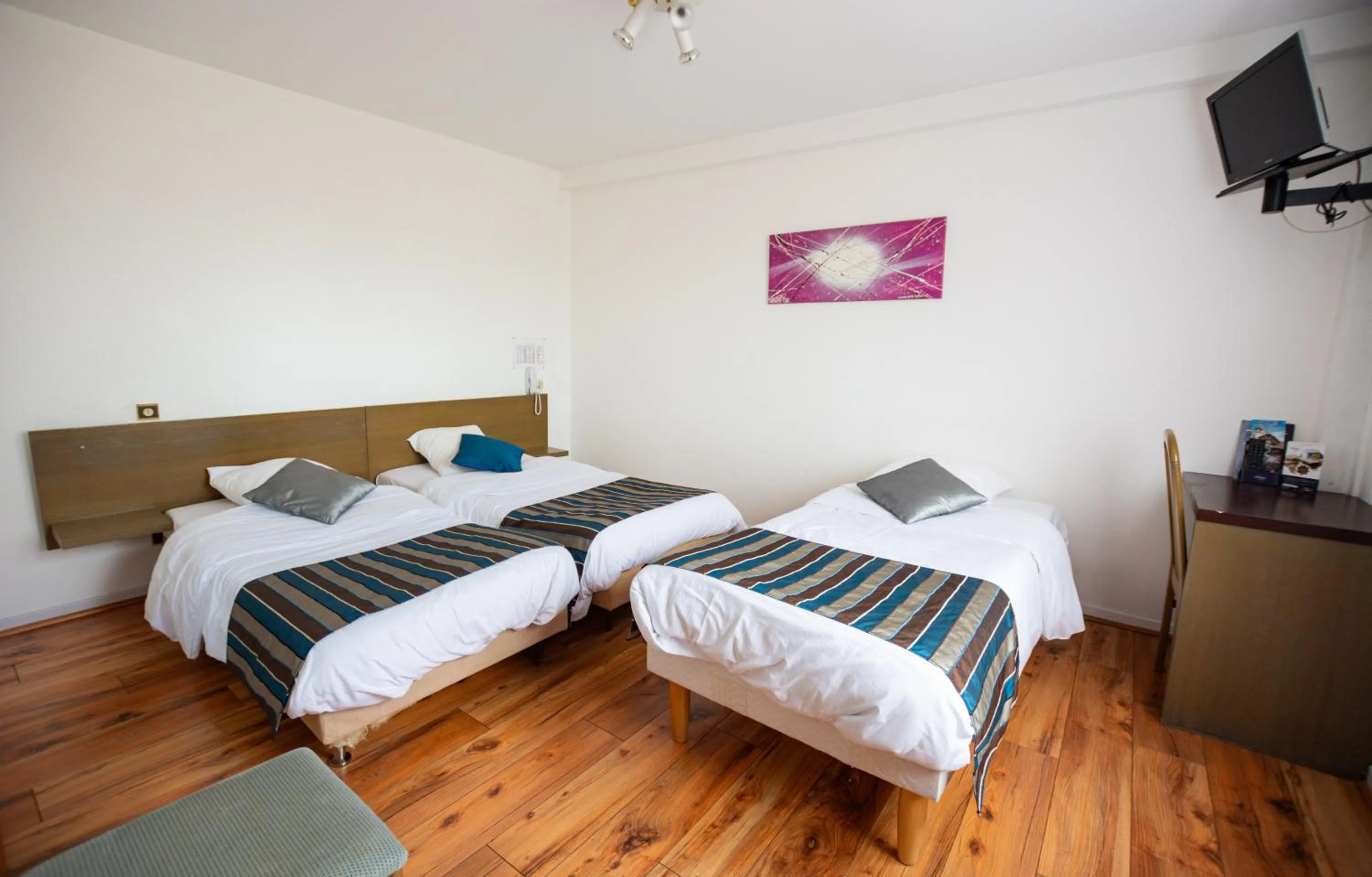 Bed in Contact Hotel Du Ladhof