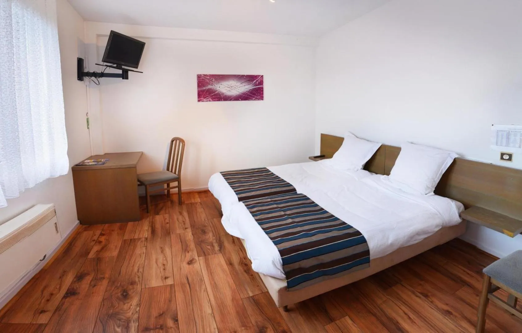 Bed in Contact Hotel Du Ladhof