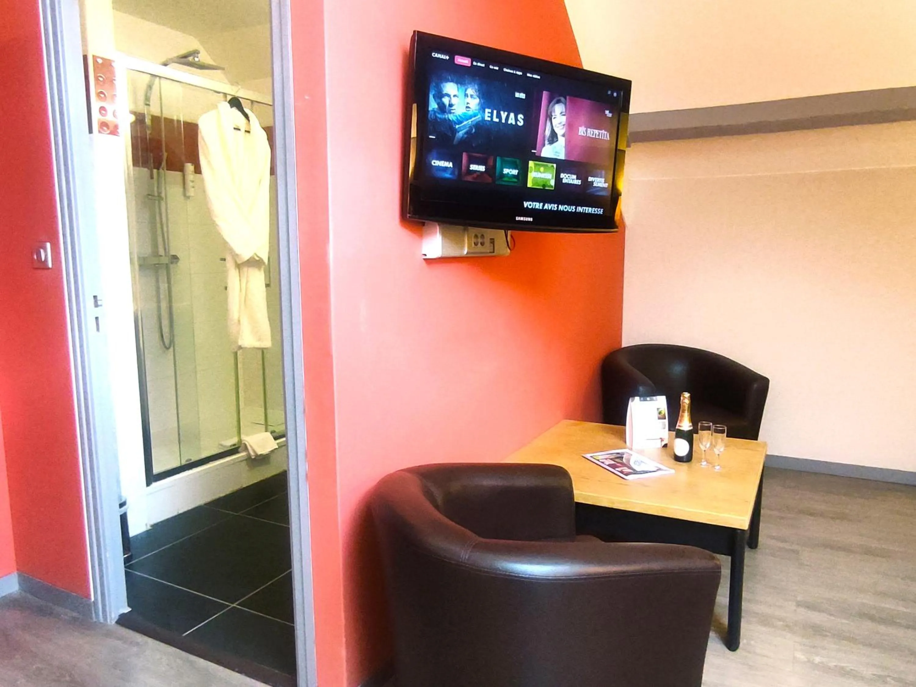 Bathroom in Contact Hotel BG Limoges Sud