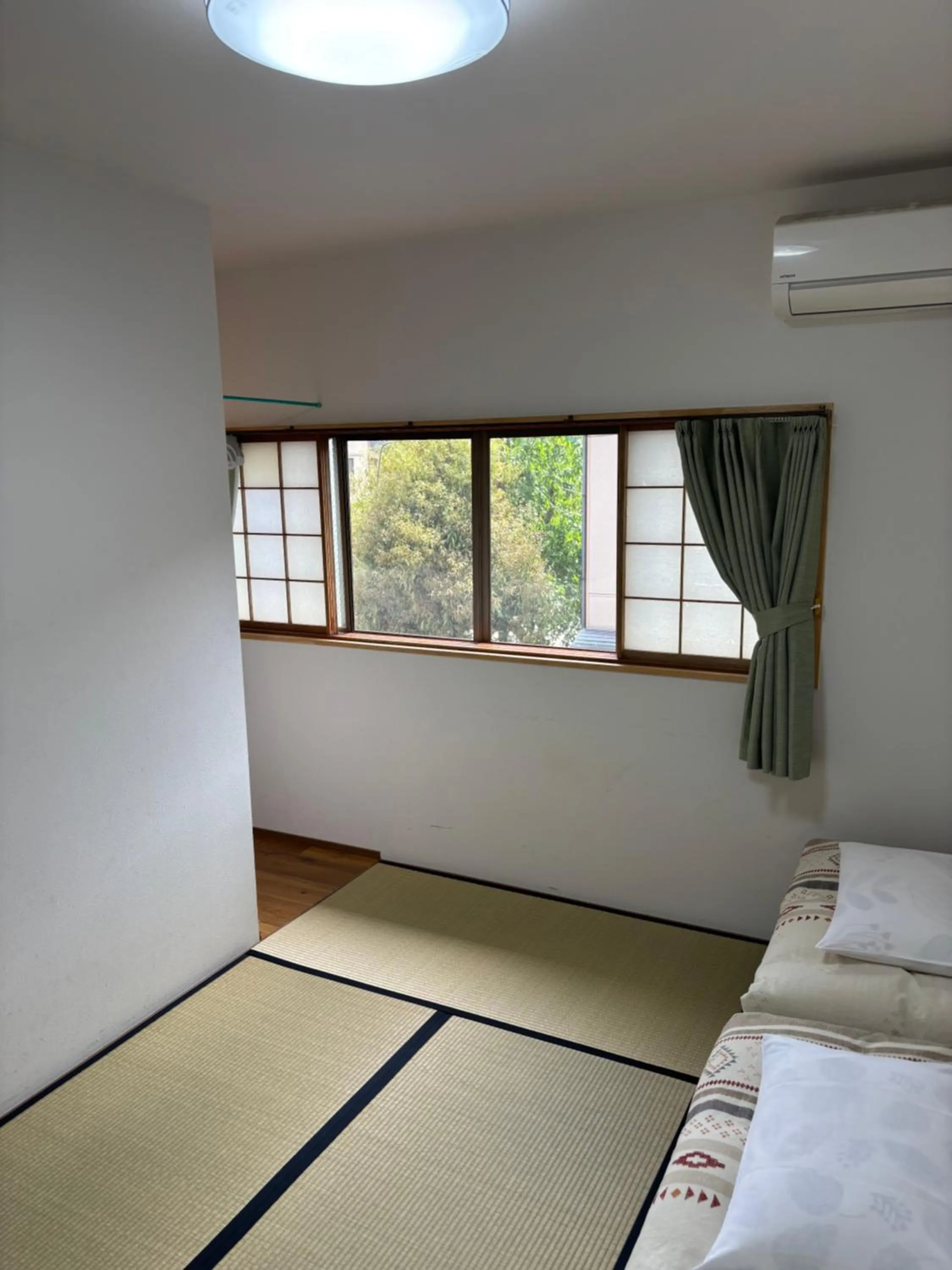Photo of the whole room, Bed in Kanazawa Guesthouse Stella