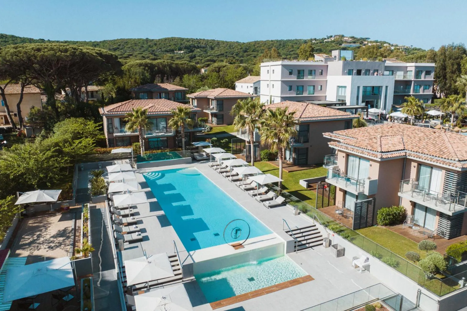 Property building in Kube Saint-Tropez
