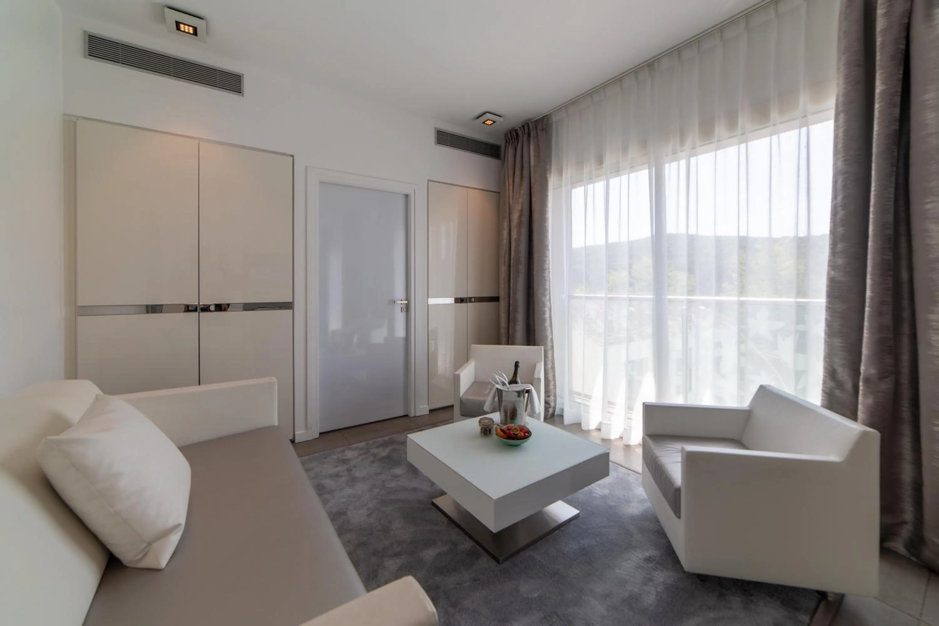 Seating area in Kube Saint-Tropez