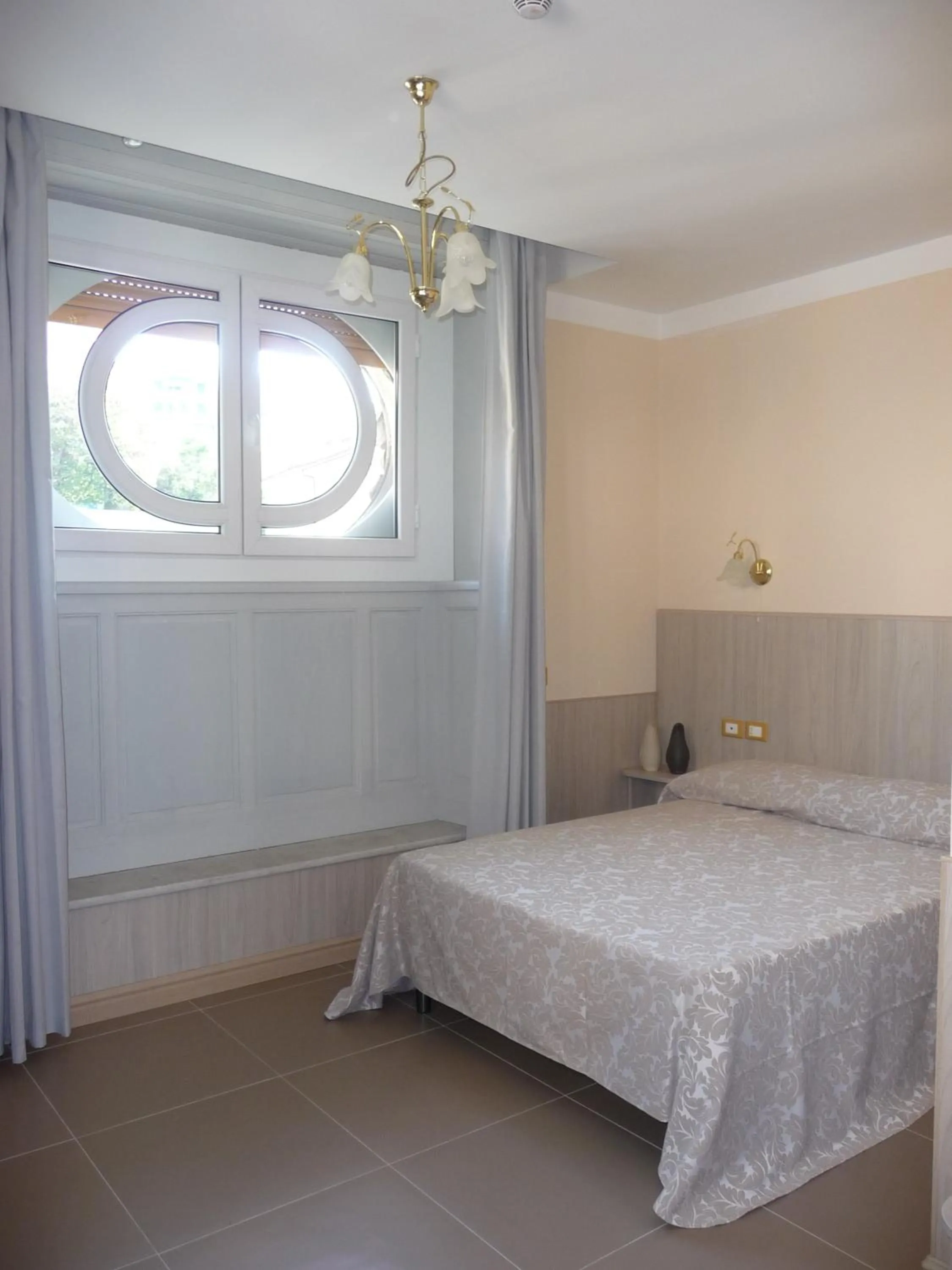 Bedroom, Bed in Hotel Cantore