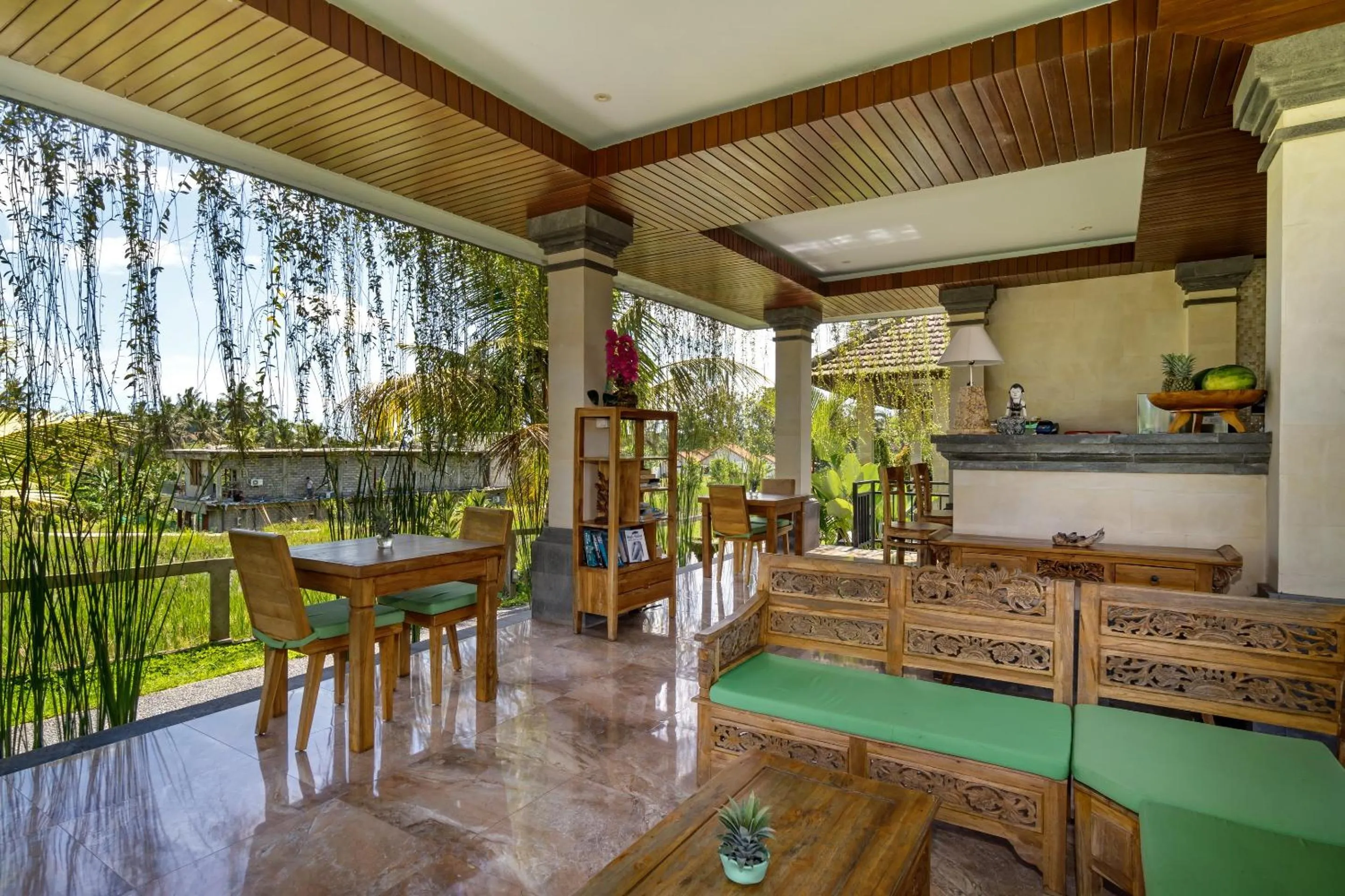 Restaurant/places to eat in Cahaya Ubud Villa