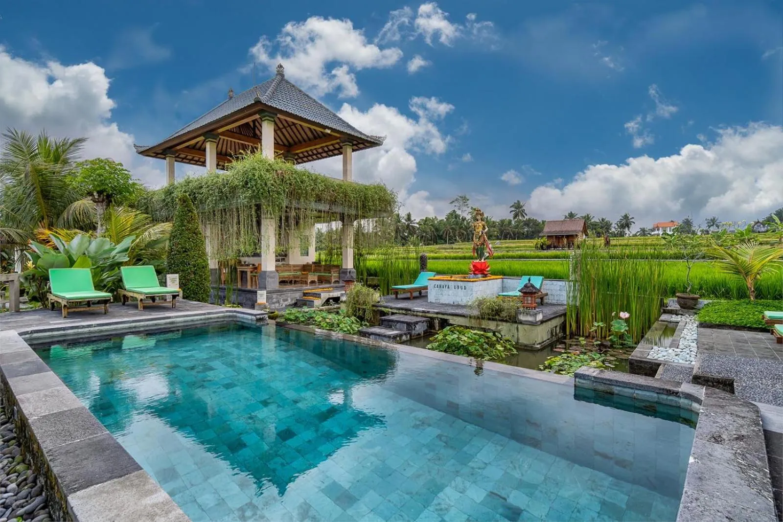 Restaurant/places to eat in Cahaya Ubud Villa