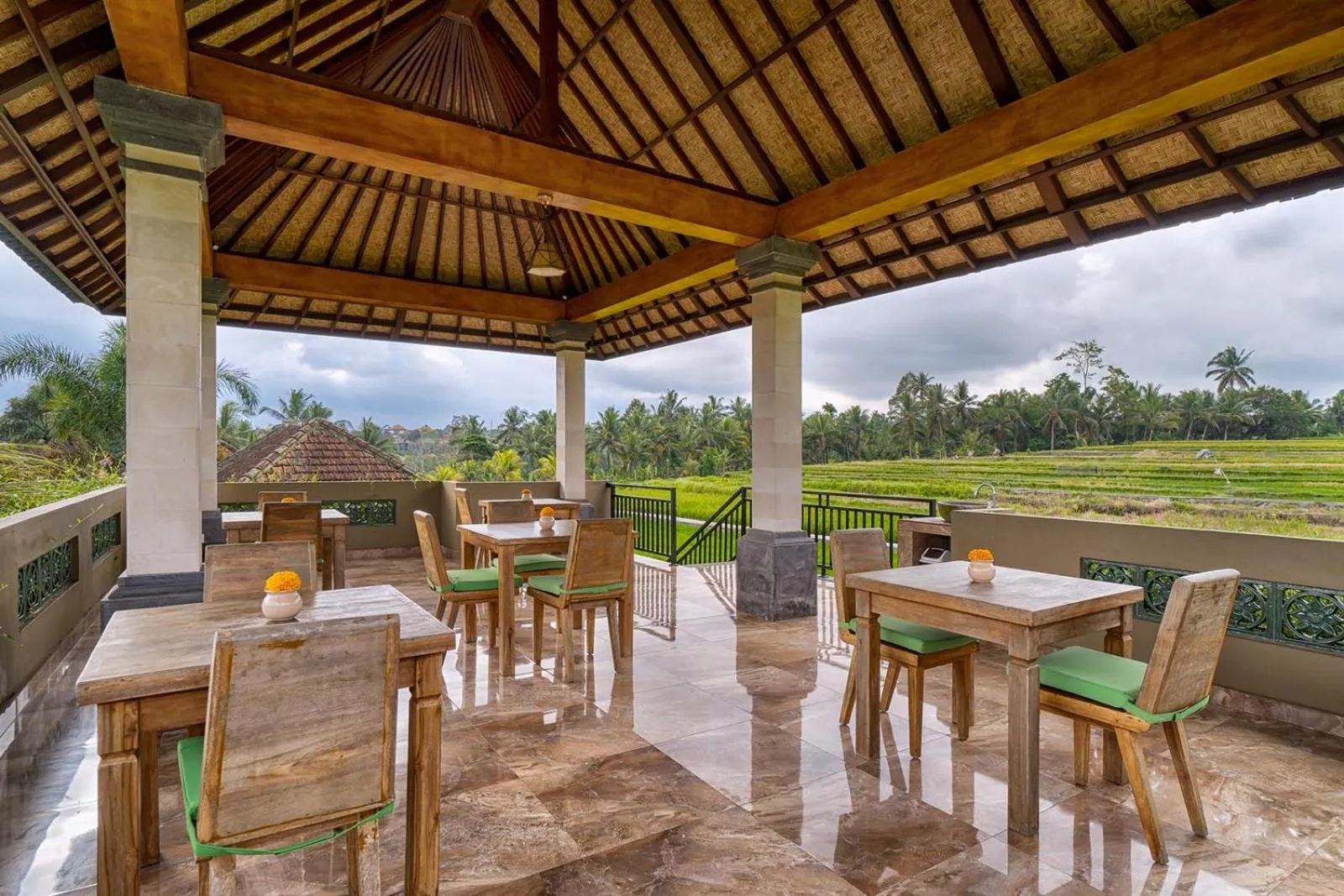 Restaurant/places to eat in Cahaya Ubud Villa