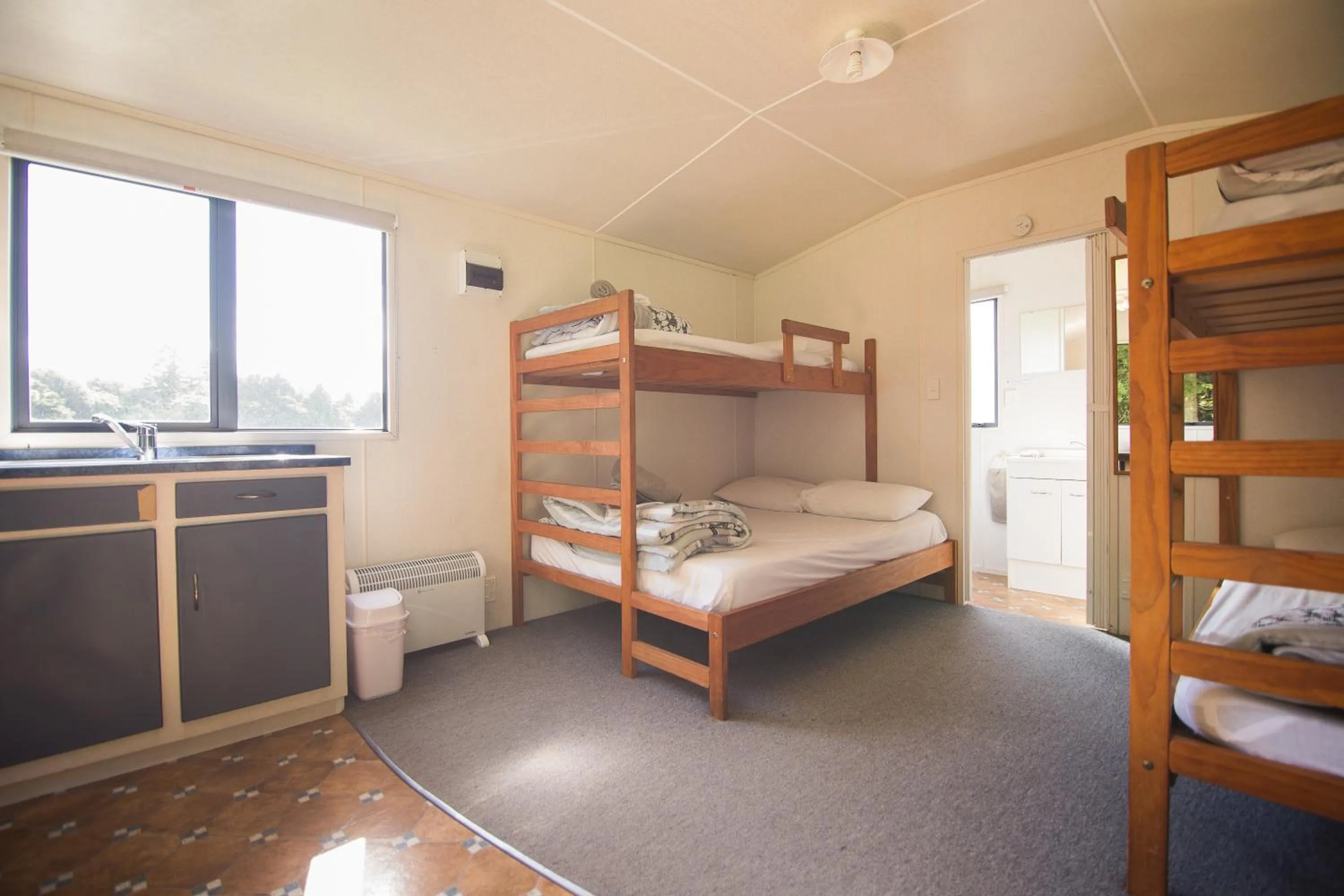 bunk bed, Bed in Stratford Motel & Holiday Park