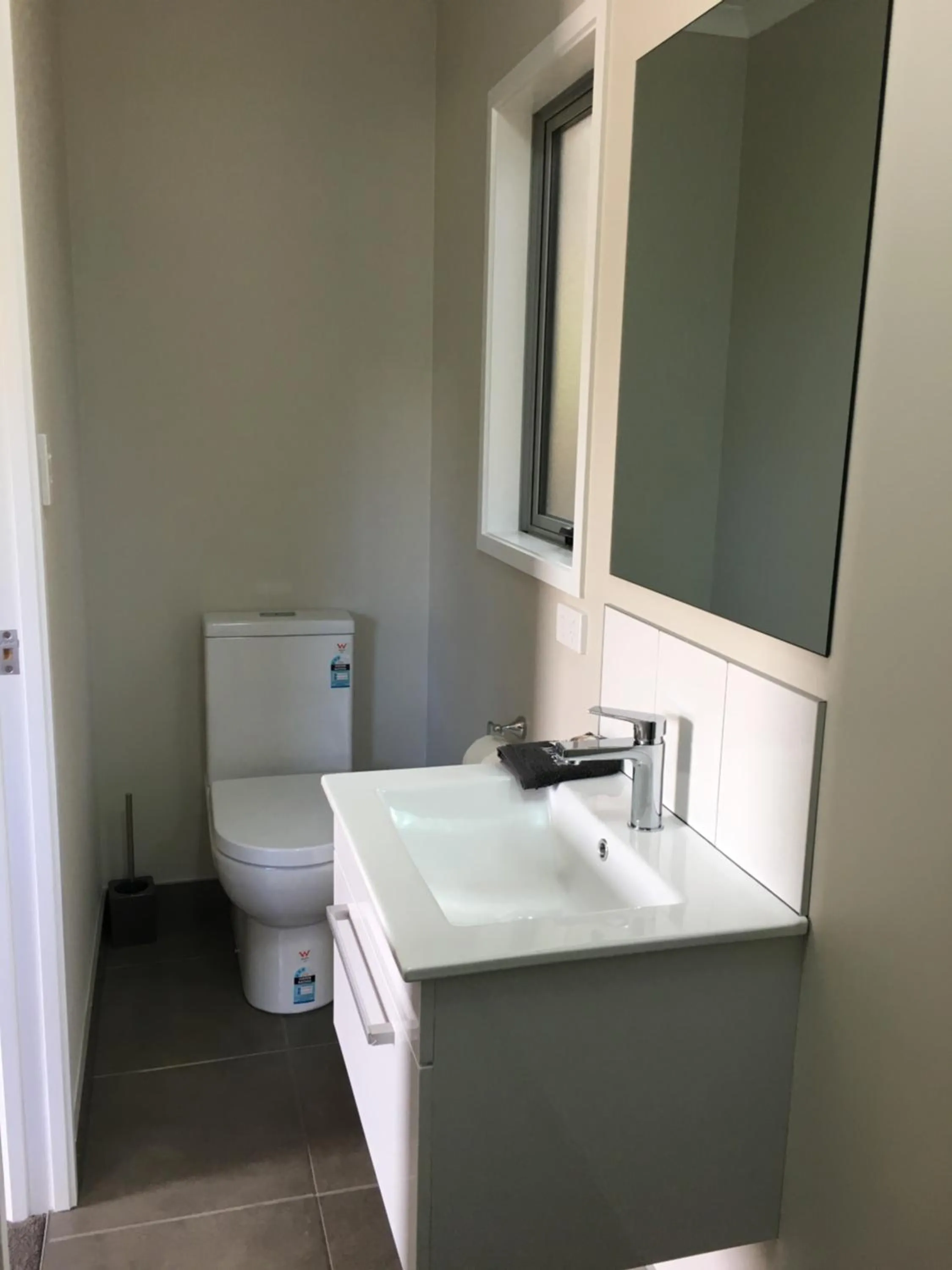 Bathroom in Stratford Motel & Holiday Park